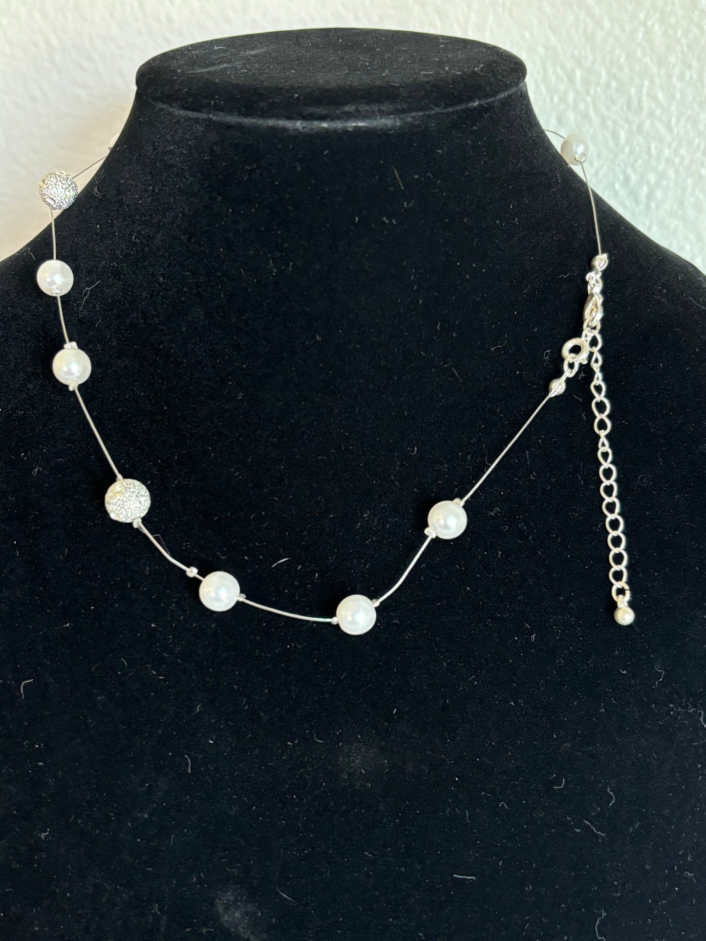 #0111 Avon (Signed) Silver Toned Pearl/Metal Detailed Necklace