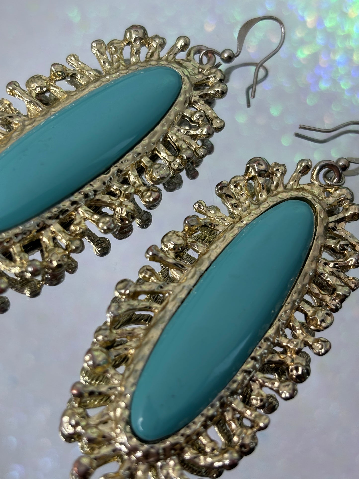 A052 Large Turquoise and Gold Tone Drop Earrings