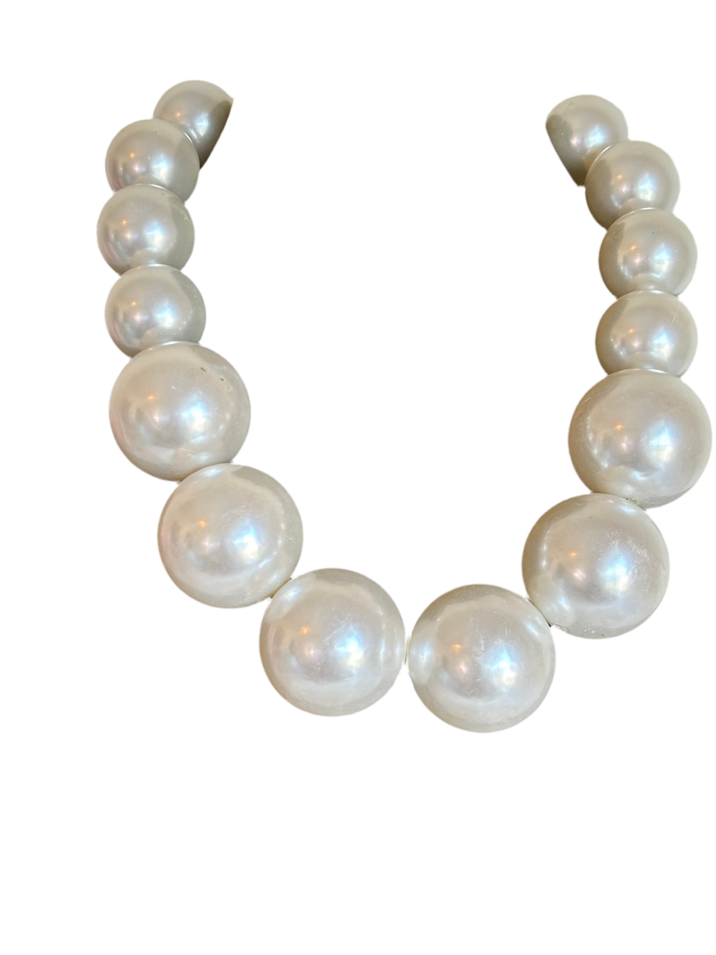 #0001 11” Giant Faux Pearls Necklace