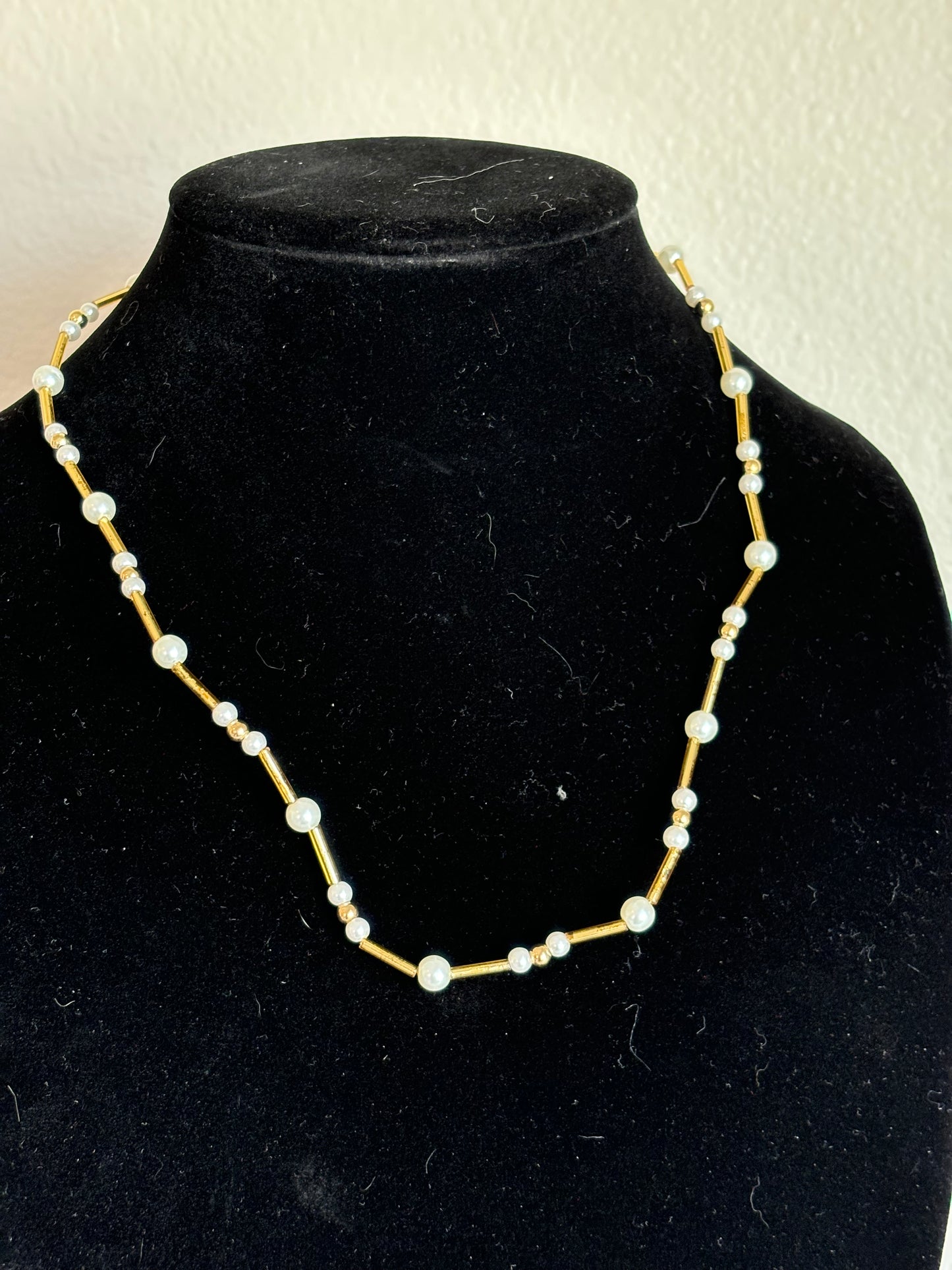 #0115 Small Beaded Gold Toned Necklace