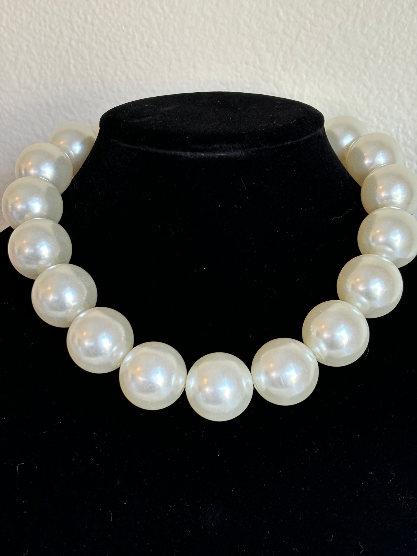 #0018 Vintage Signed You and I Large Faux Pearl Necklace 10”