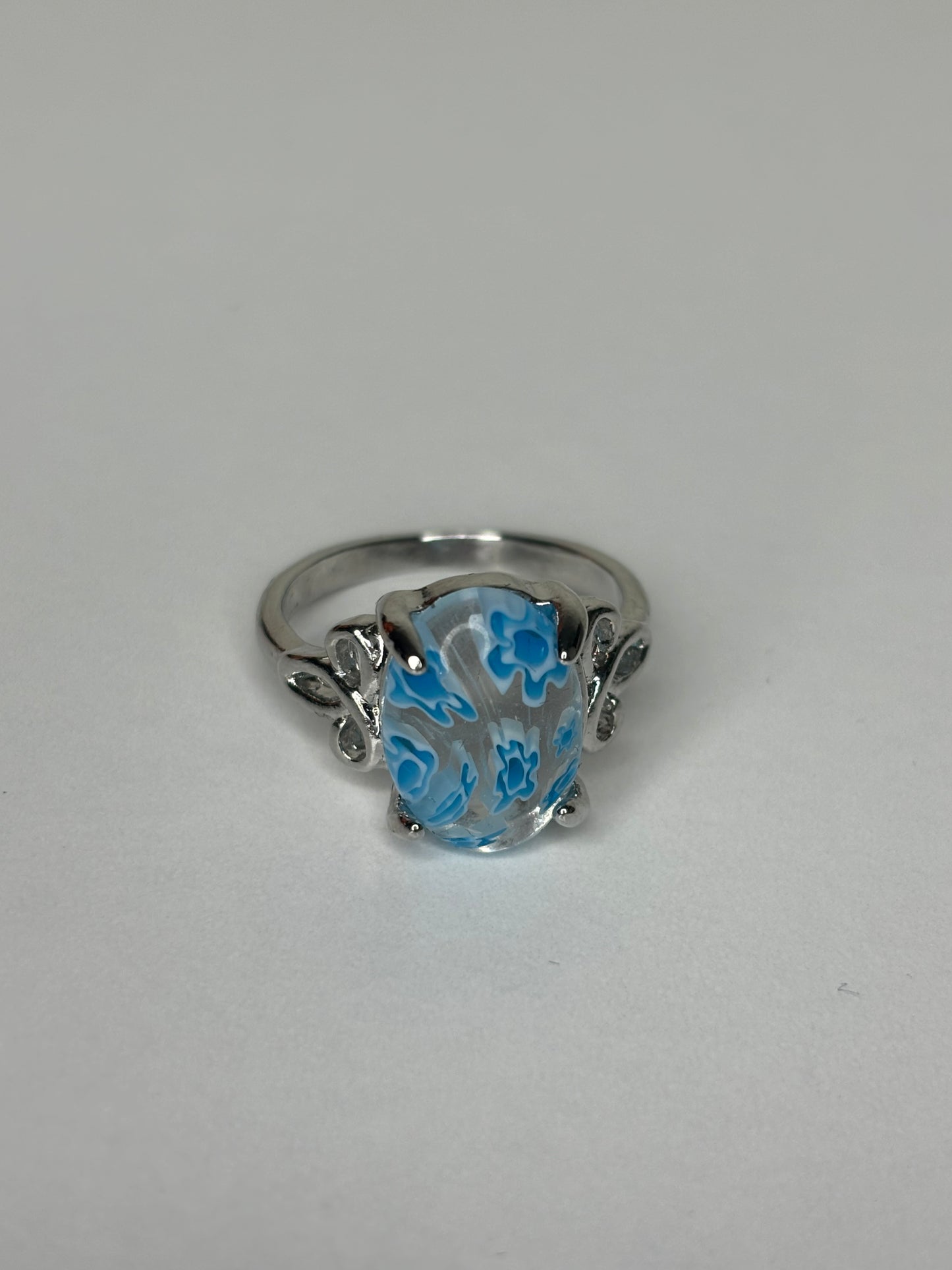 B026 Light Blue Glass Fashion Ring Sz 7.5