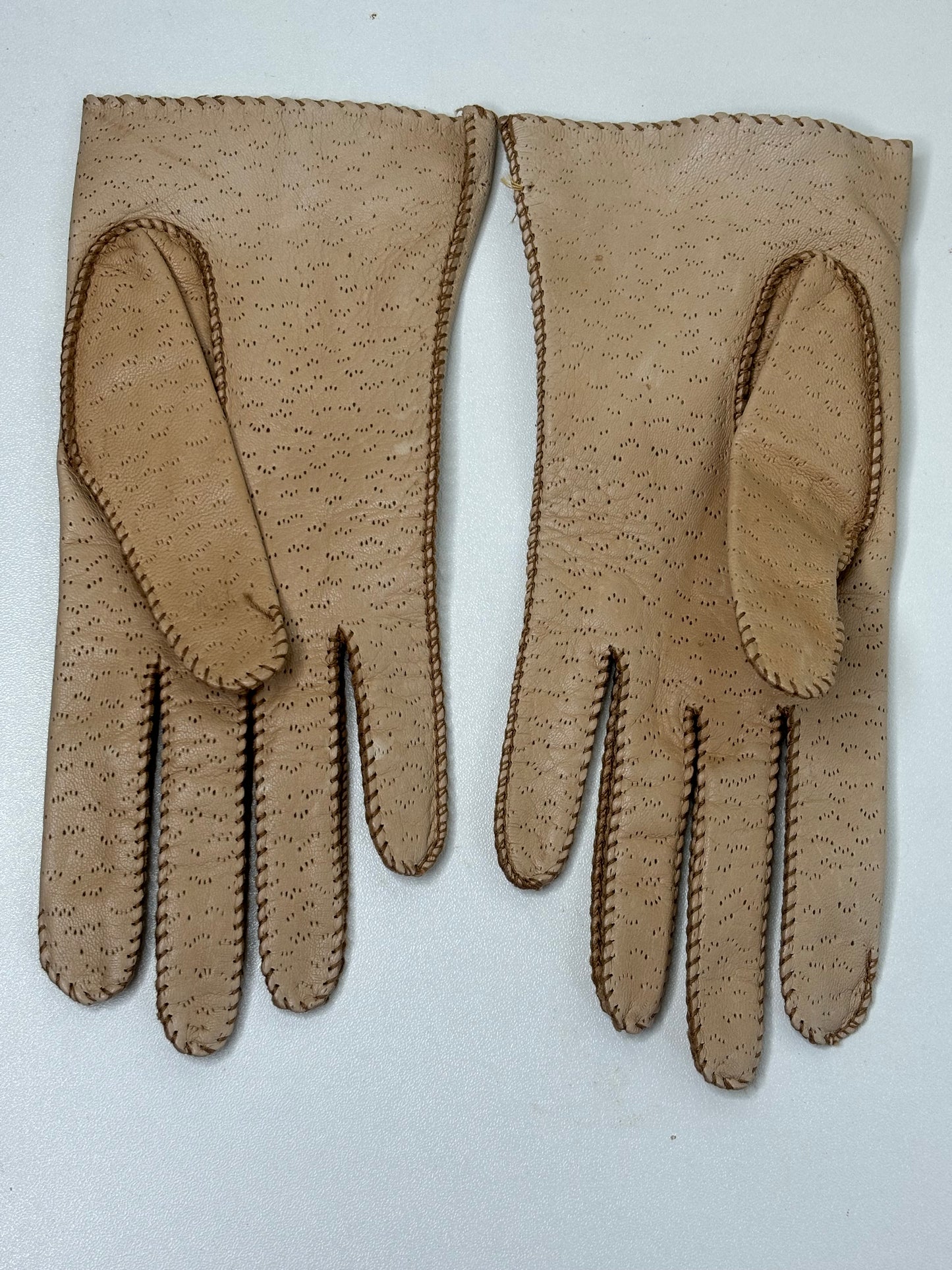 C014 Vintage Washable Fownes Genuine DeerSkin Gloves Size 6.5