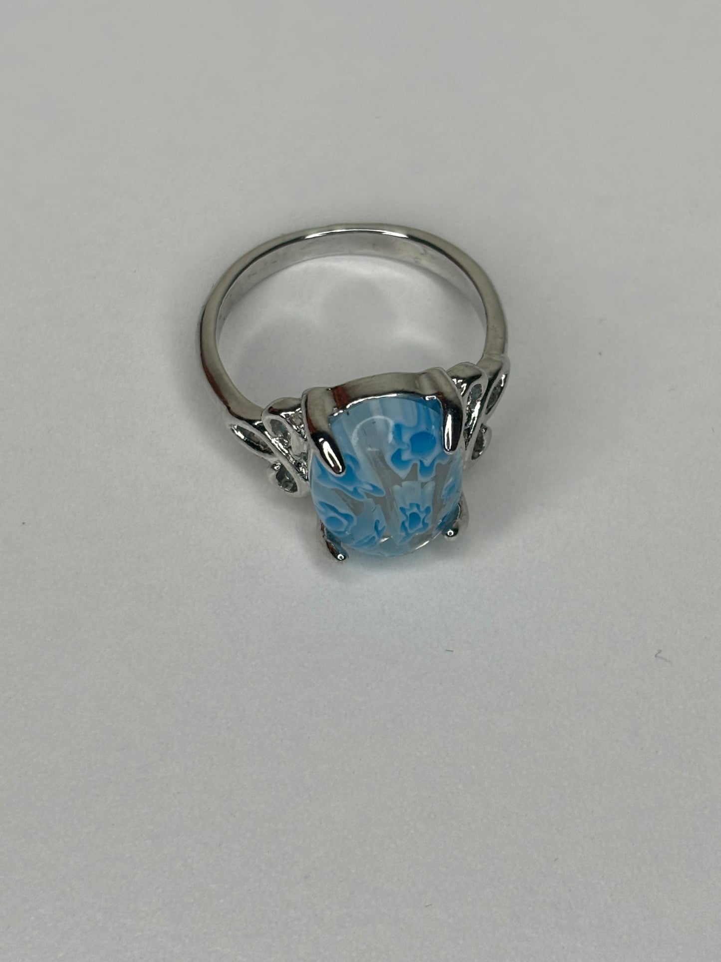 B026 Light Blue Glass Fashion Ring Sz 7.5