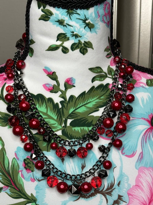 A163 Black and Red Bead Necklace 16”