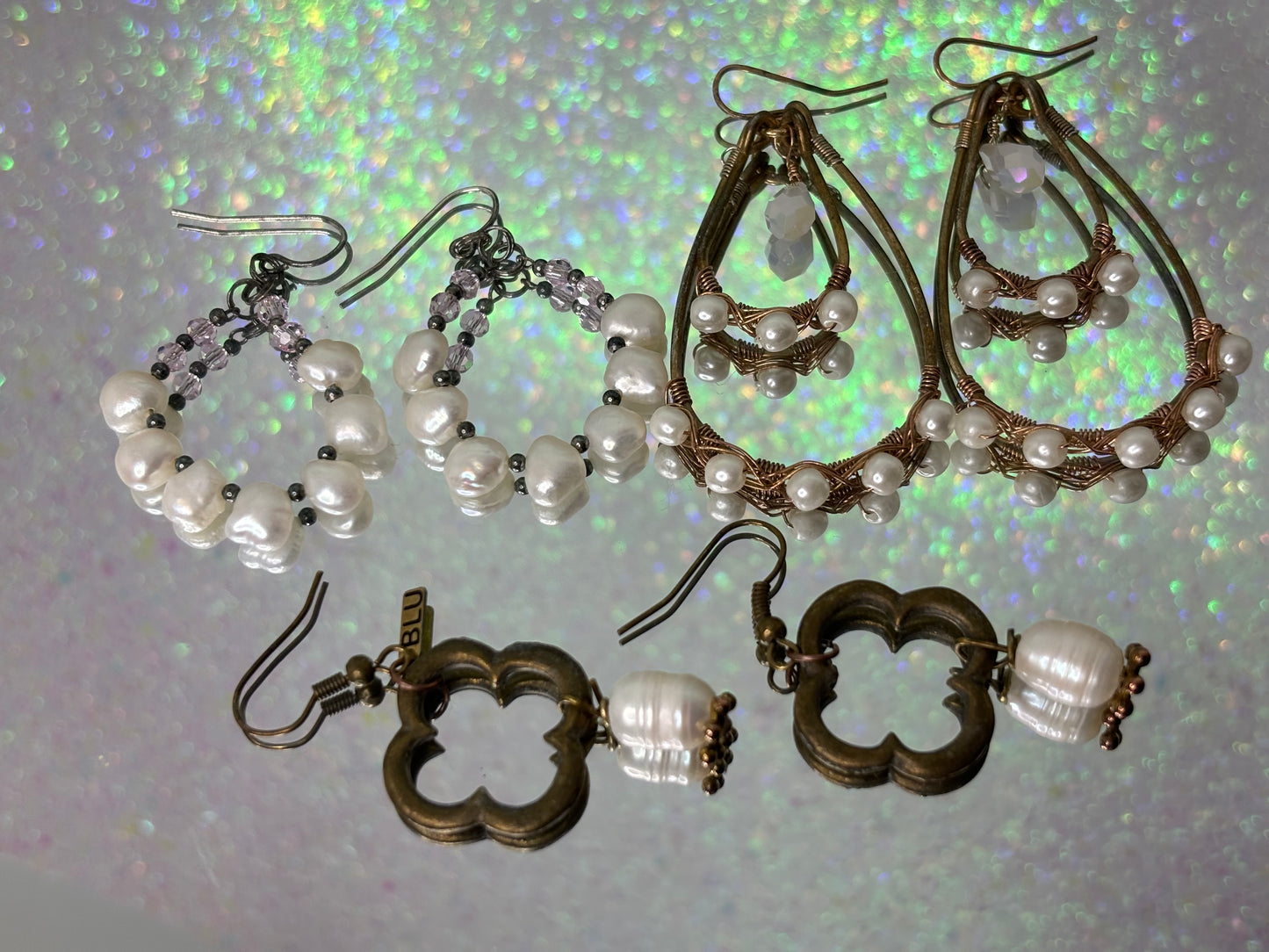 #1061 Set of Drop Earrings with Pearls