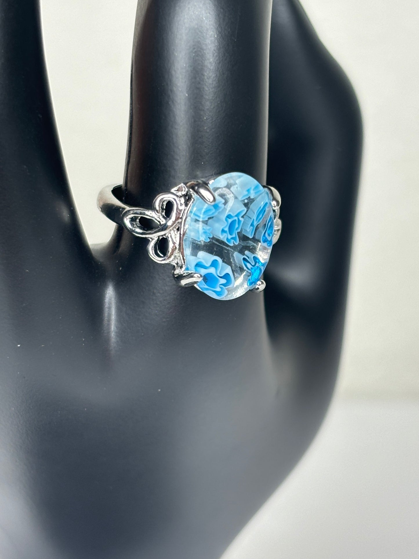 B026 Light Blue Glass Fashion Ring Sz 7.5