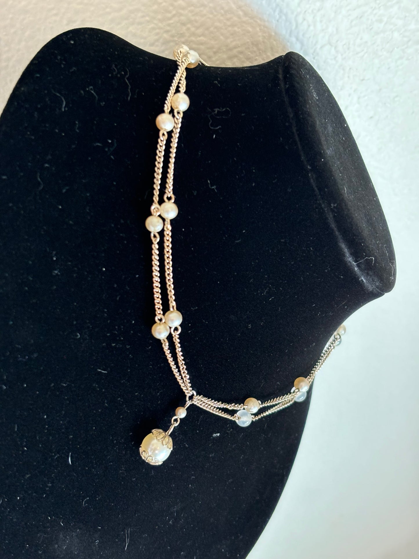 #0088 Dainty Gold Toned Pearl Necklace