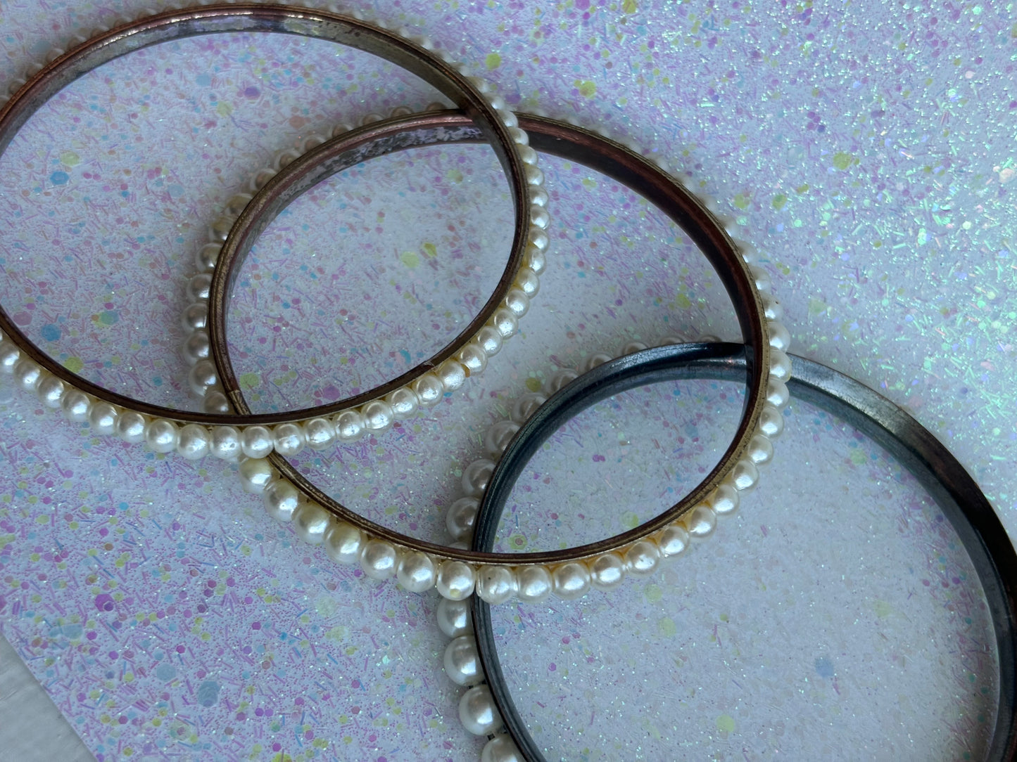 #0061 Pearl Bangles - 3pc