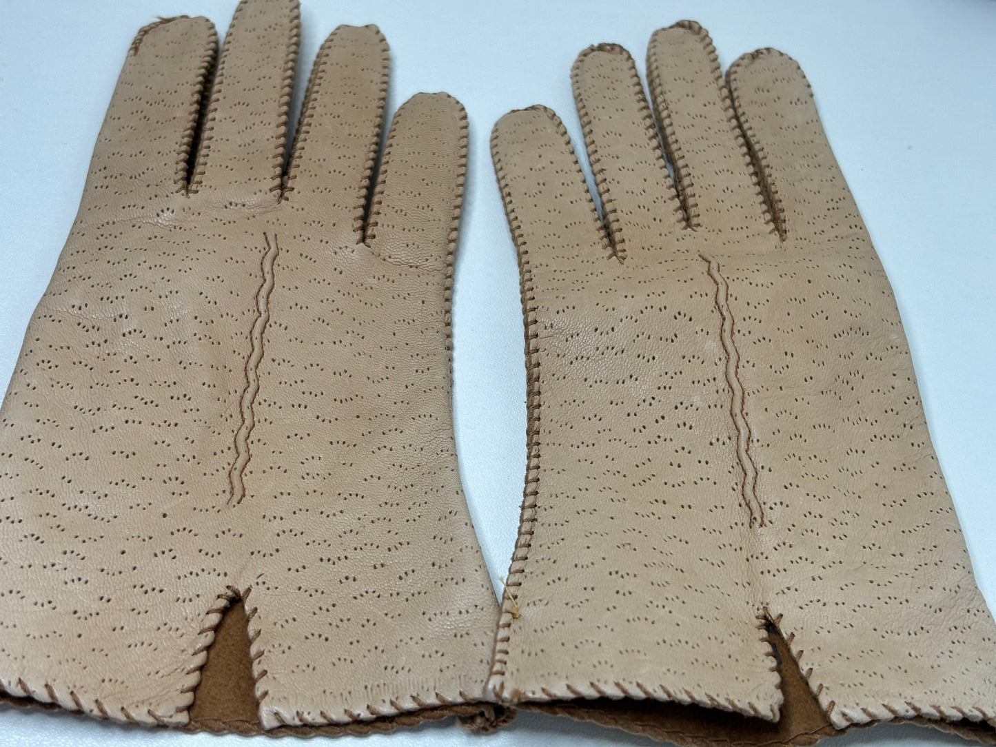 C014 Vintage Washable Fownes Genuine DeerSkin Gloves Size 6.5