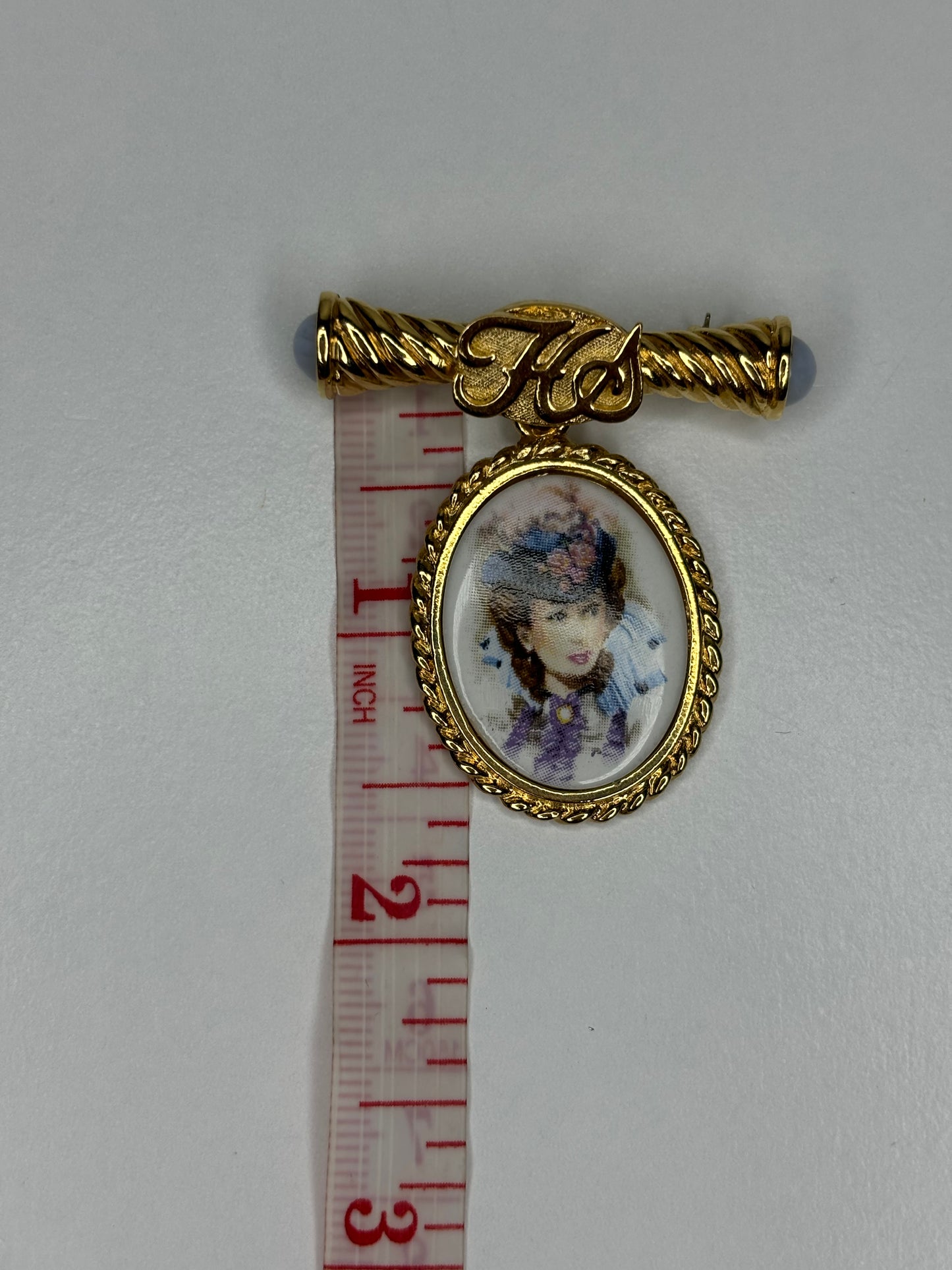 Vintage 1995-97 Hamilton Collection Lady Portrait Brooch