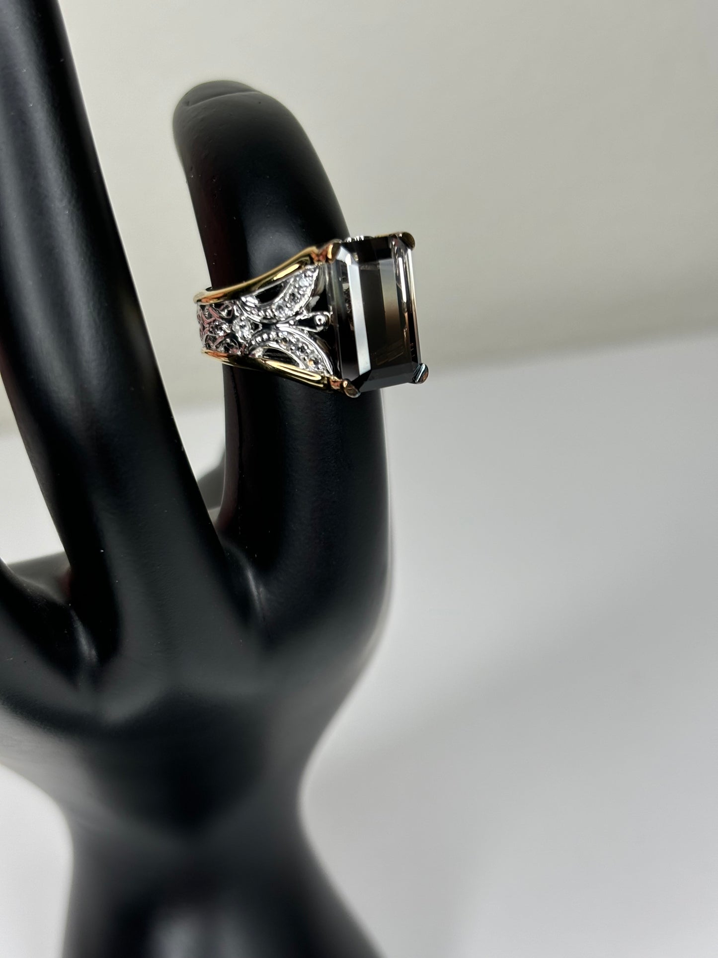 B038 1990s Gold Plated 925 Silver Emerald Cut Ombre Smoky Black Quartz Ring