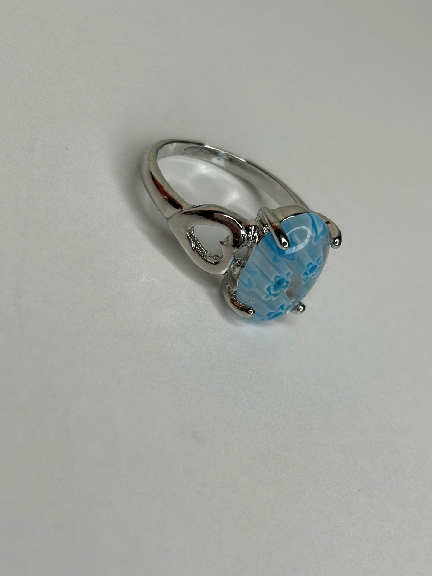 B037 Light Blue Glass Fashion Ring Sz 8