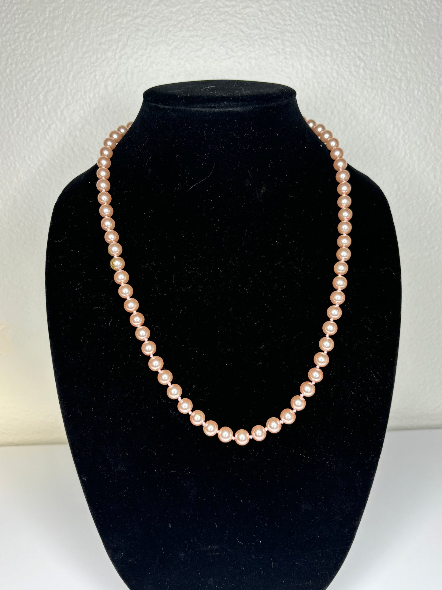 Faux Pearl Pink Necklace 16”