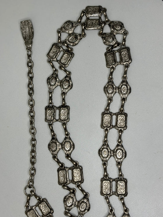 C011 Vintage Silver Tone Waist Chain/ Belt