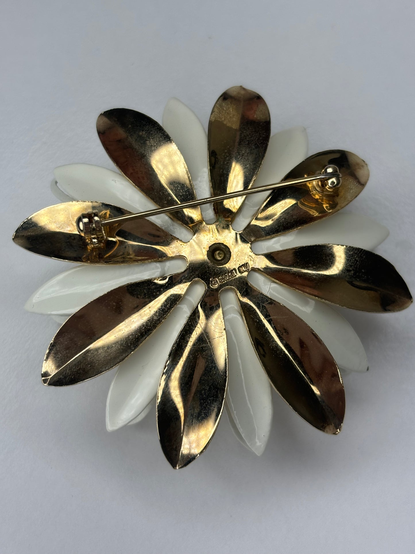 Sarah Convetry Gold and White Flower Brooch