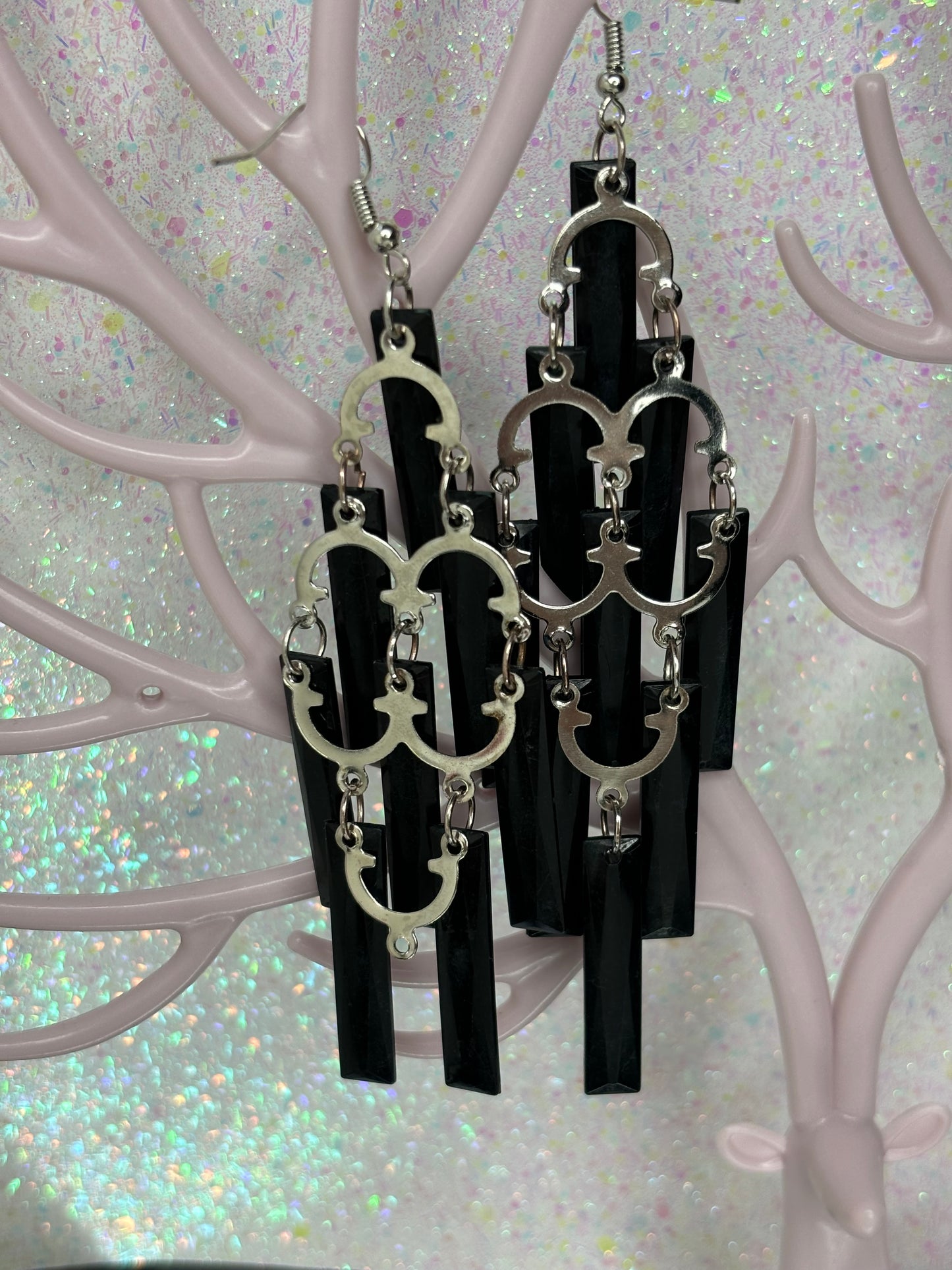 A001 Black Silver Toned Drop Chandelier Earrings