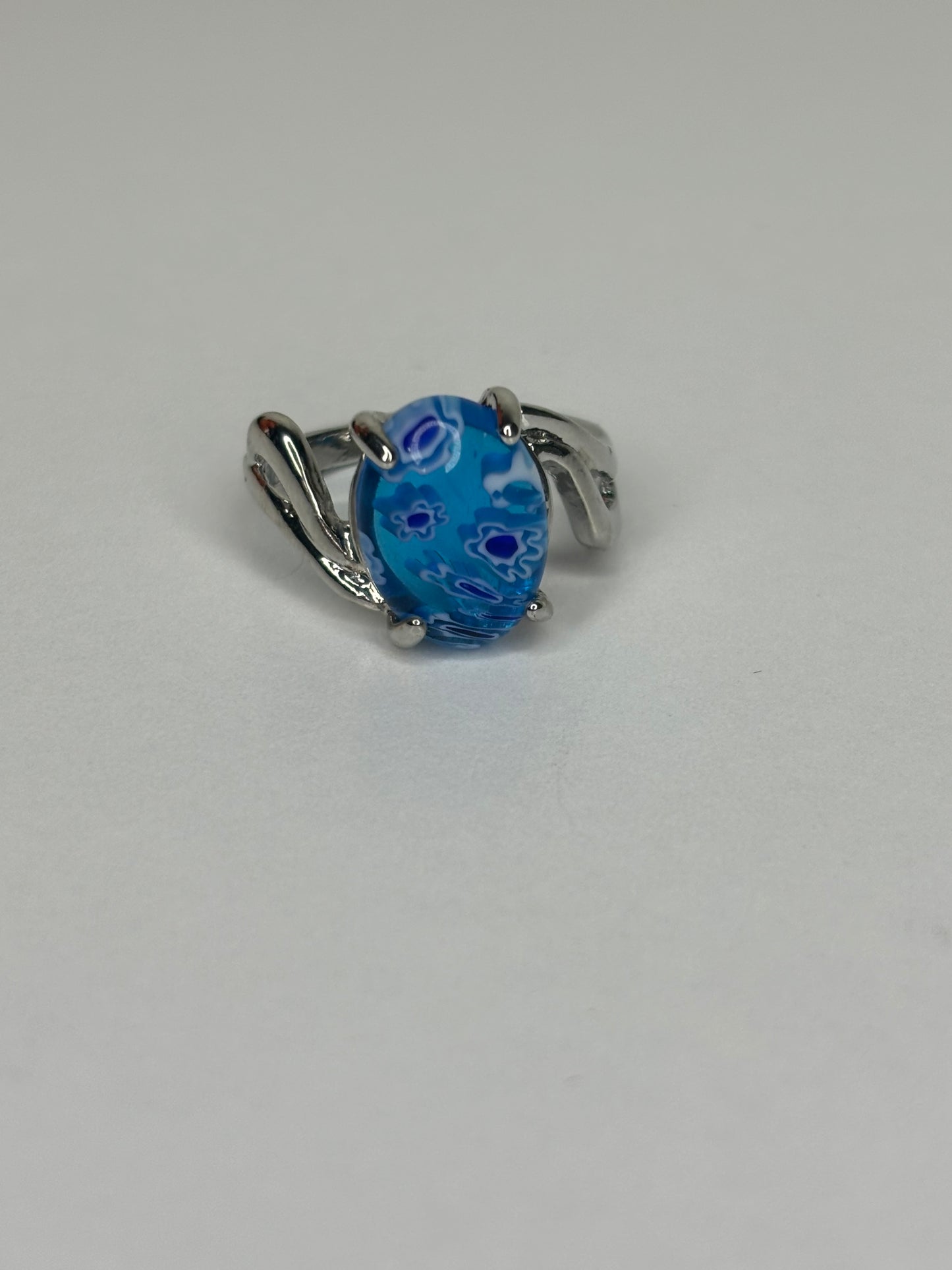 B036 Blue Glass Fashion Ring Sz 8