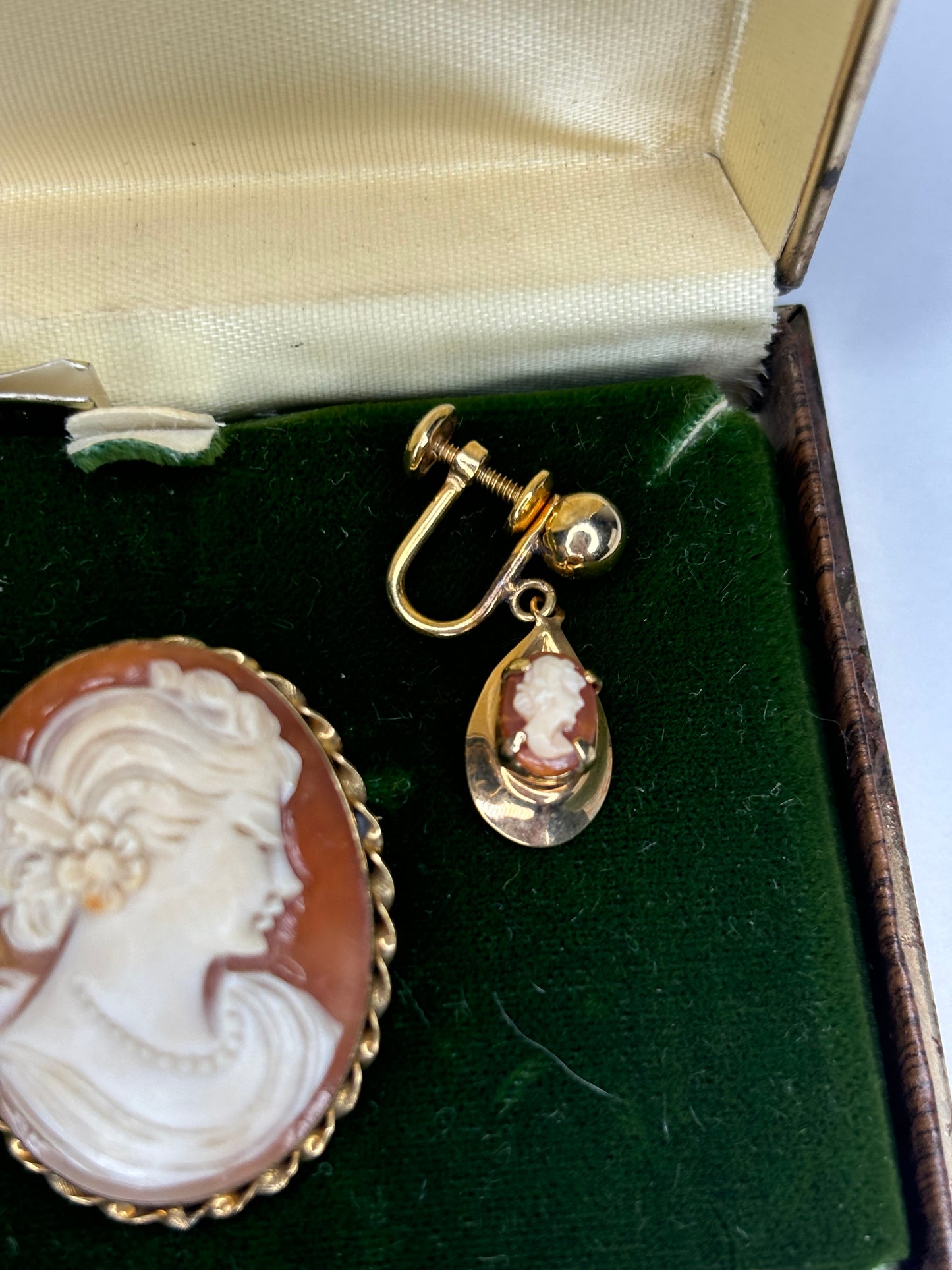 Vintage Tru Kay Genuine Stone & 10k Gold Filled Cameo Brooch and Earrings