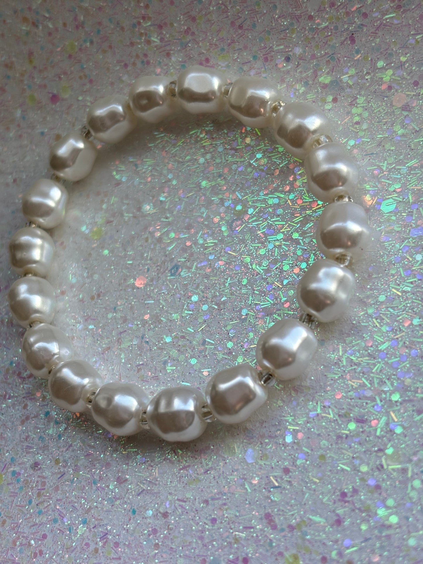 #0090 Pretty Single Faux Pearl Bracelet