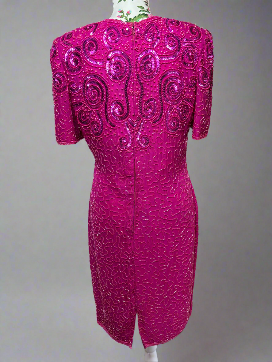 C017 Night Vogue Pink Beaded Cocktail Dress Sz M