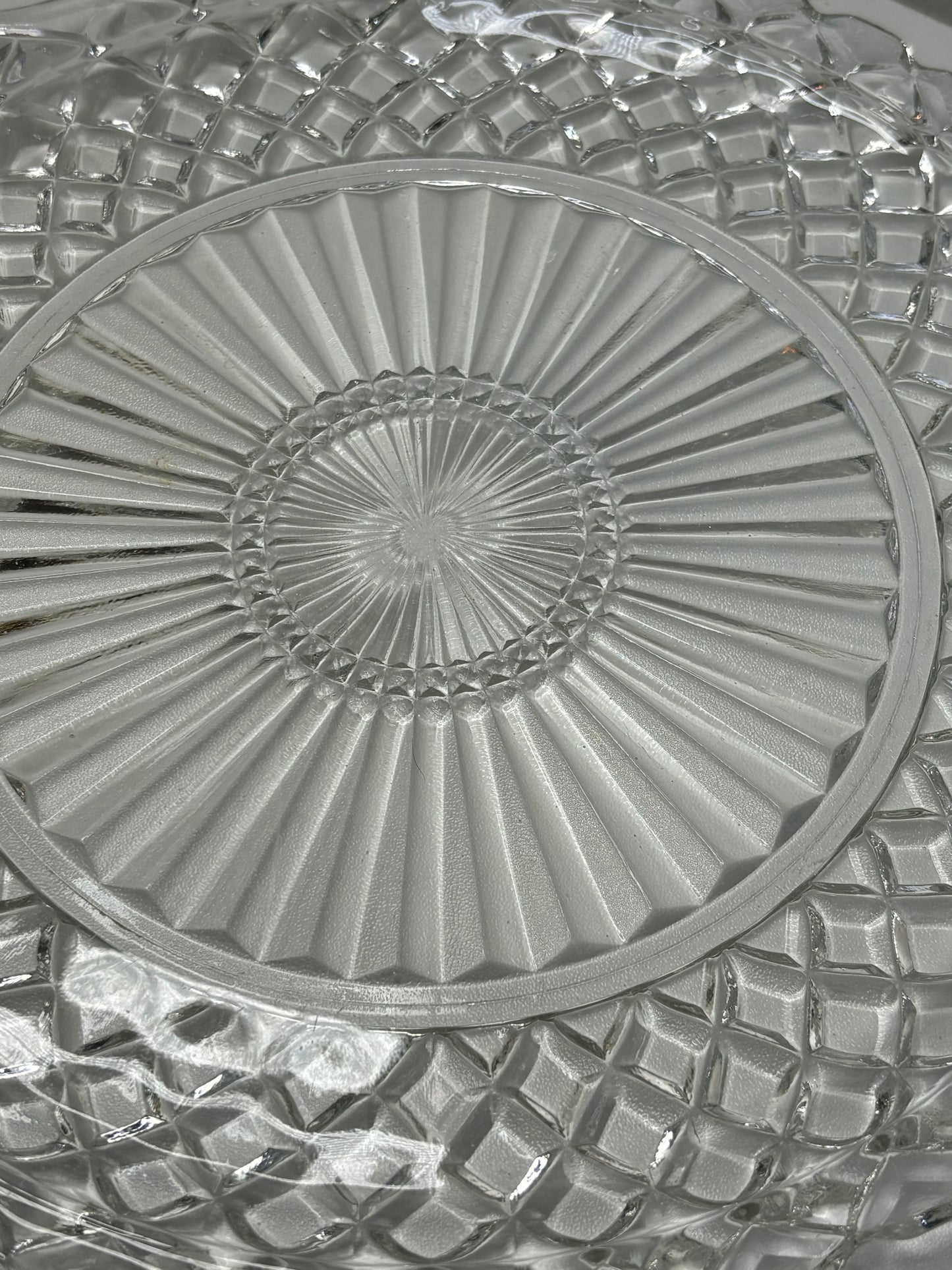 A027 Depression Glass Diamond Sunburst 10" Serving Platter