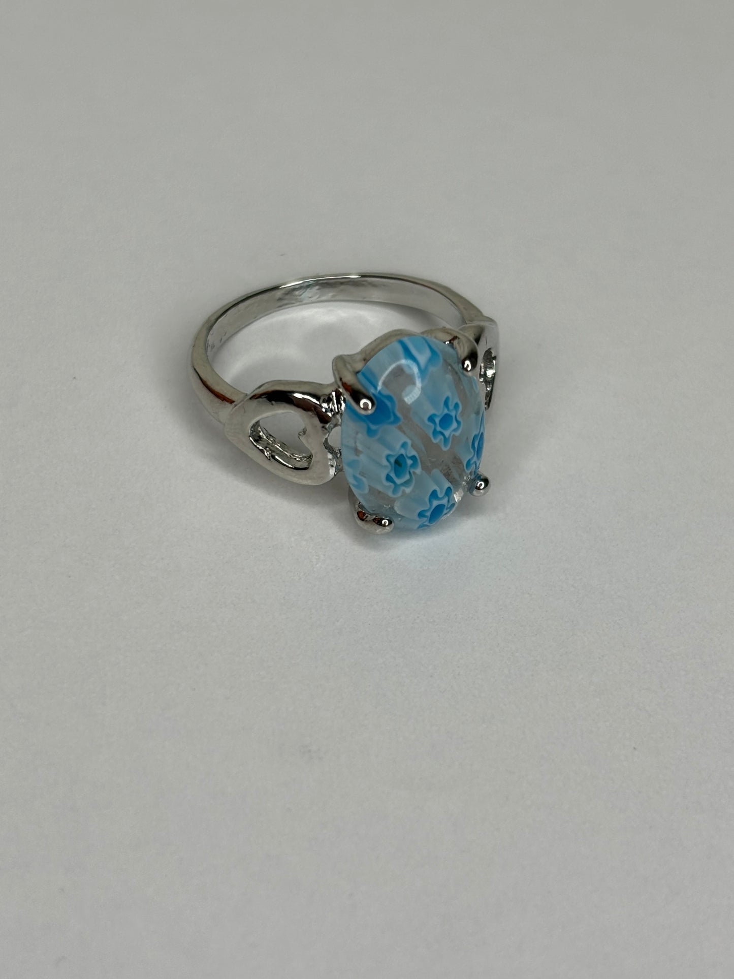 B037 Light Blue Glass Fashion Ring Sz 8