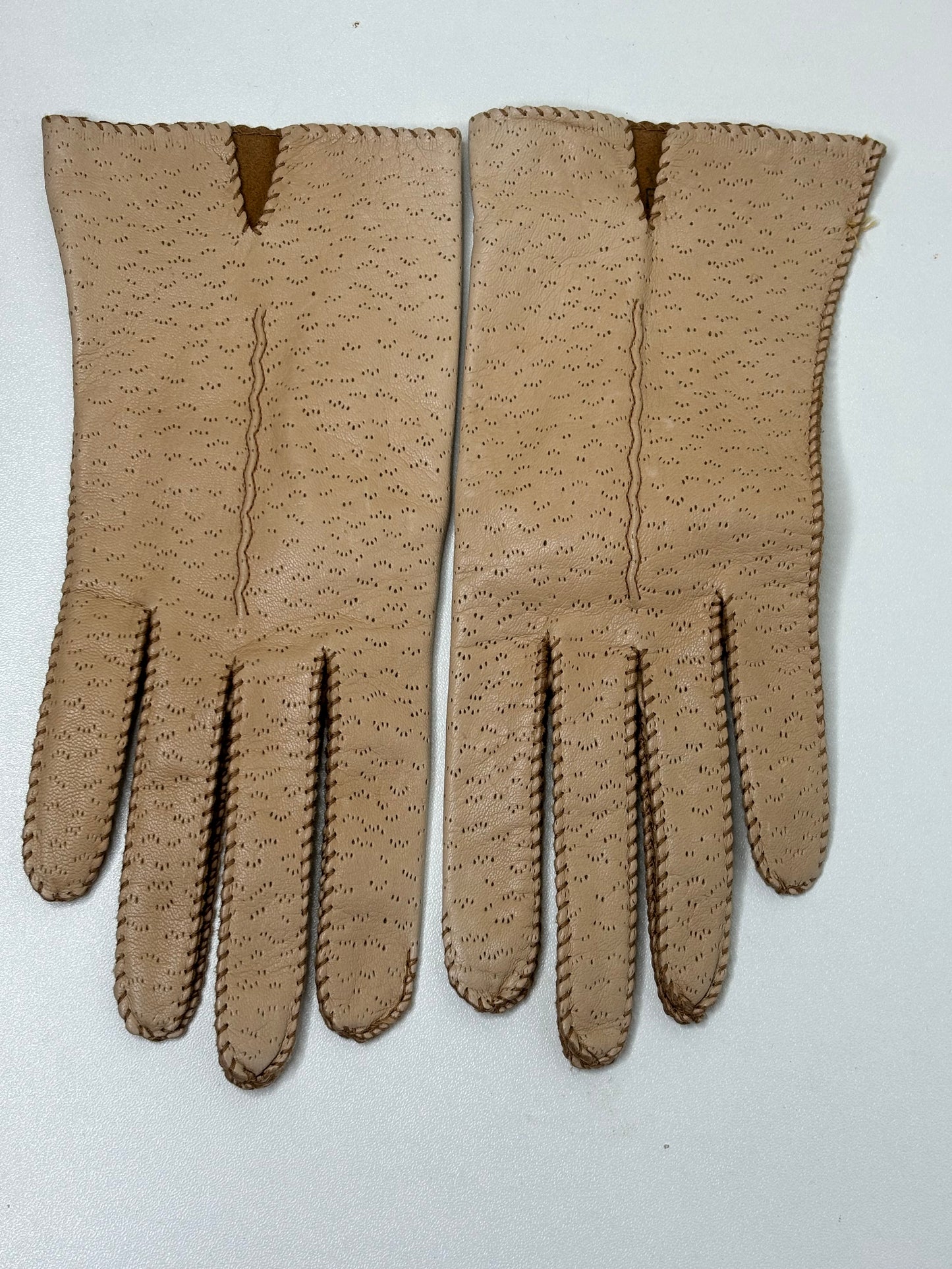 C014 Vintage Washable Fownes Genuine DeerSkin Gloves Size 6.5