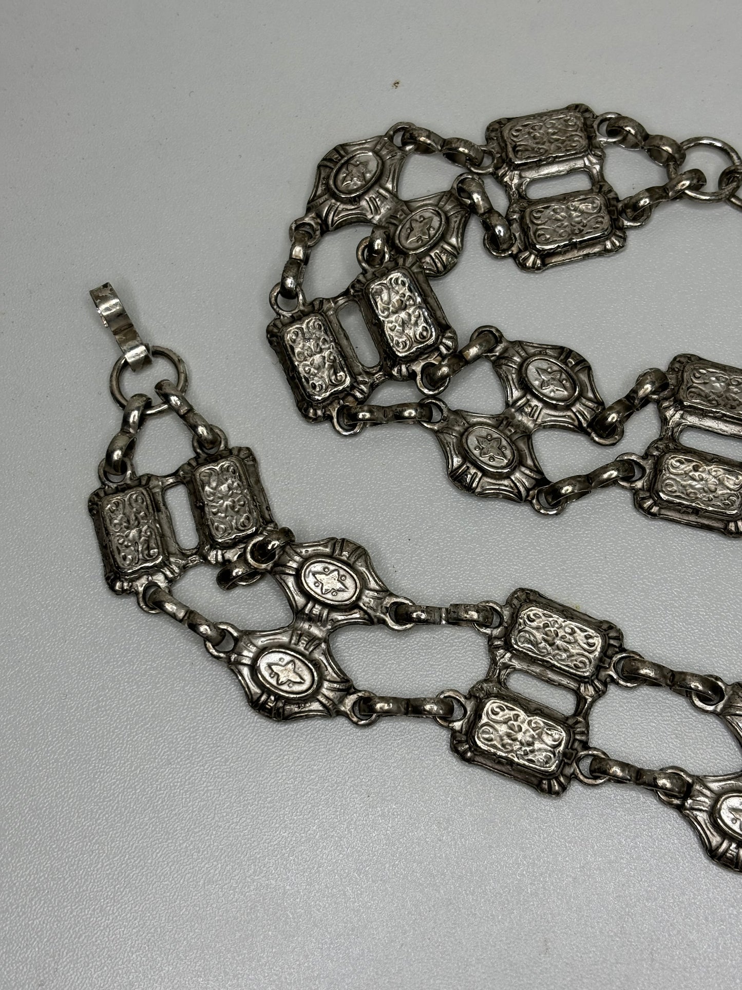 C011 Vintage Silver Tone Waist Chain/ Belt