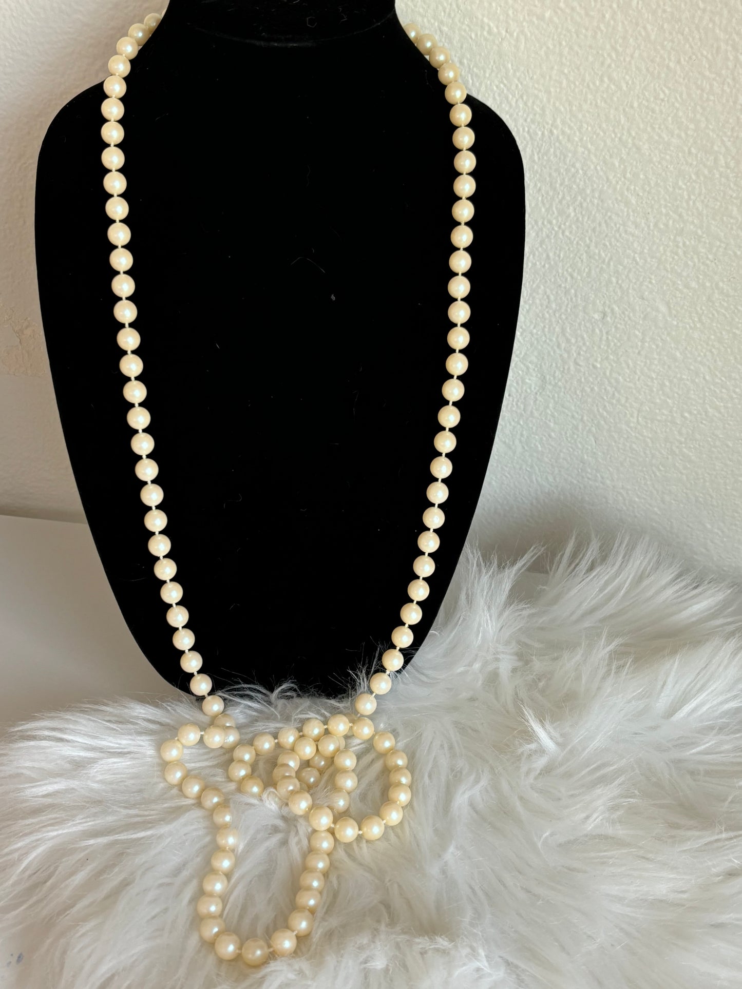 #0049 27” Lightweight Faux Pearl Necklace