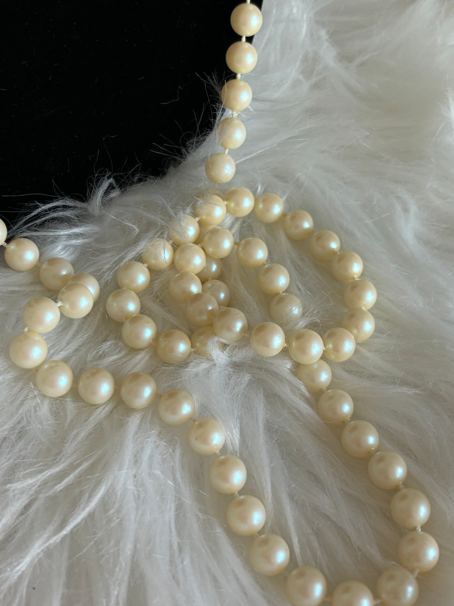 #0049 27” Lightweight Faux Pearl Necklace