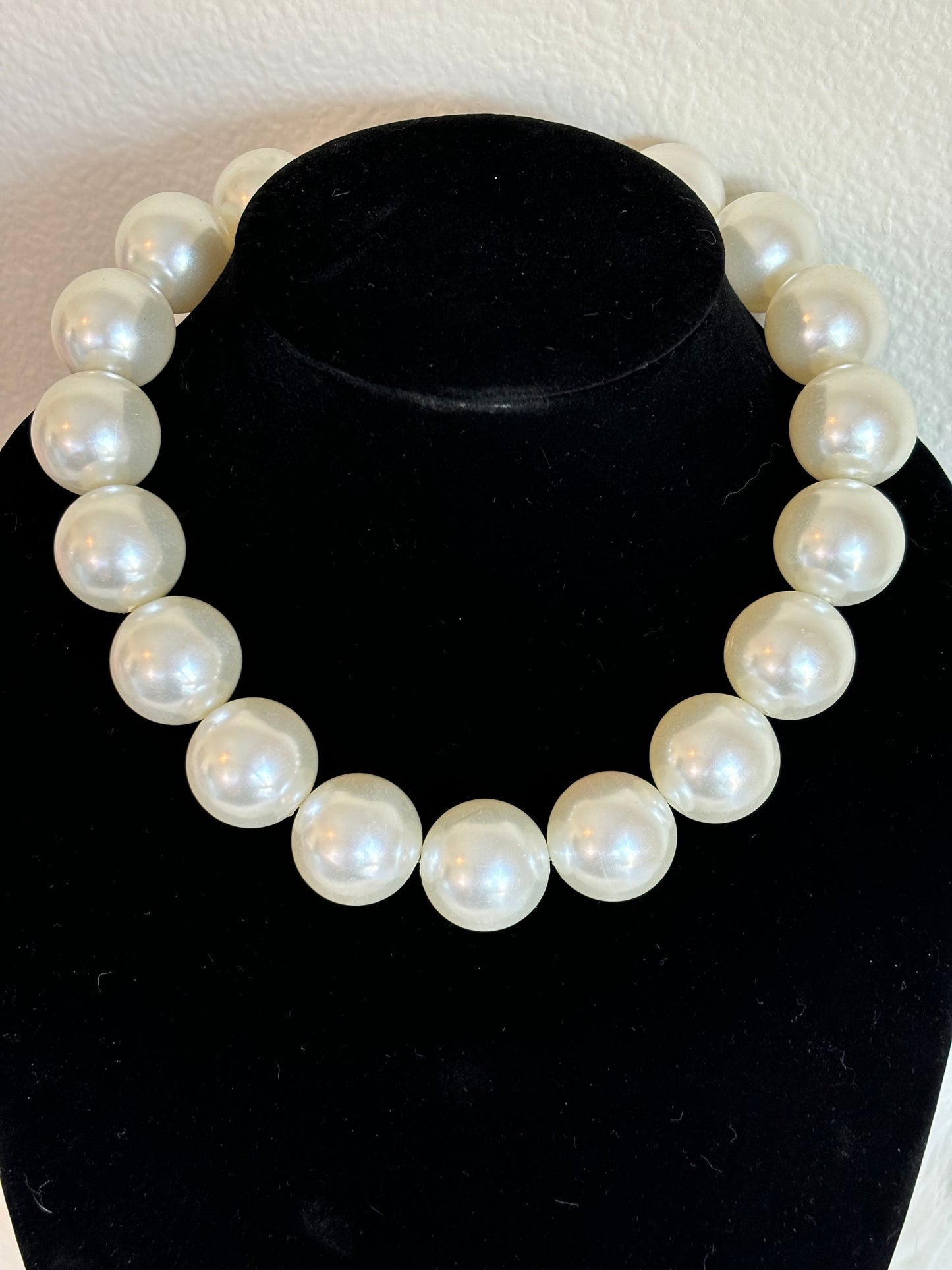 #0018 Vintage Signed You and I Large Faux Pearl Necklace 10”