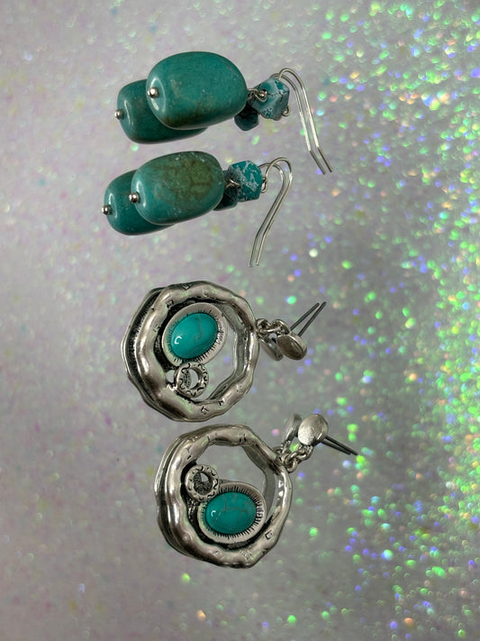 A061 Set of Turquoise Silver Tone Jewelry