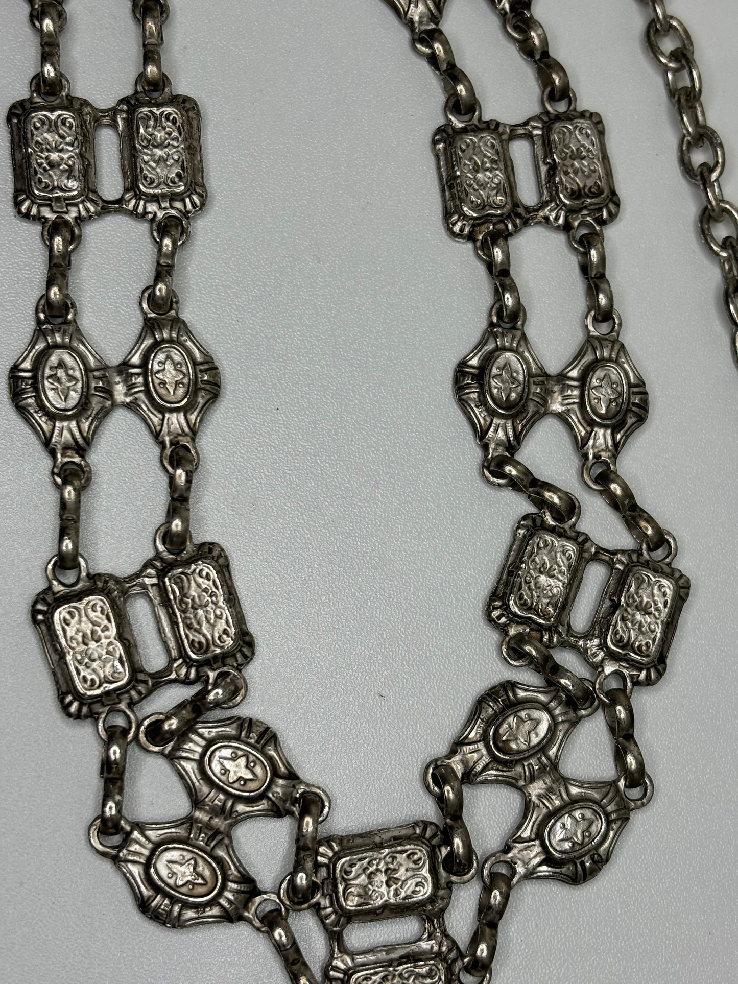 C011 Vintage Silver Tone Waist Chain/ Belt