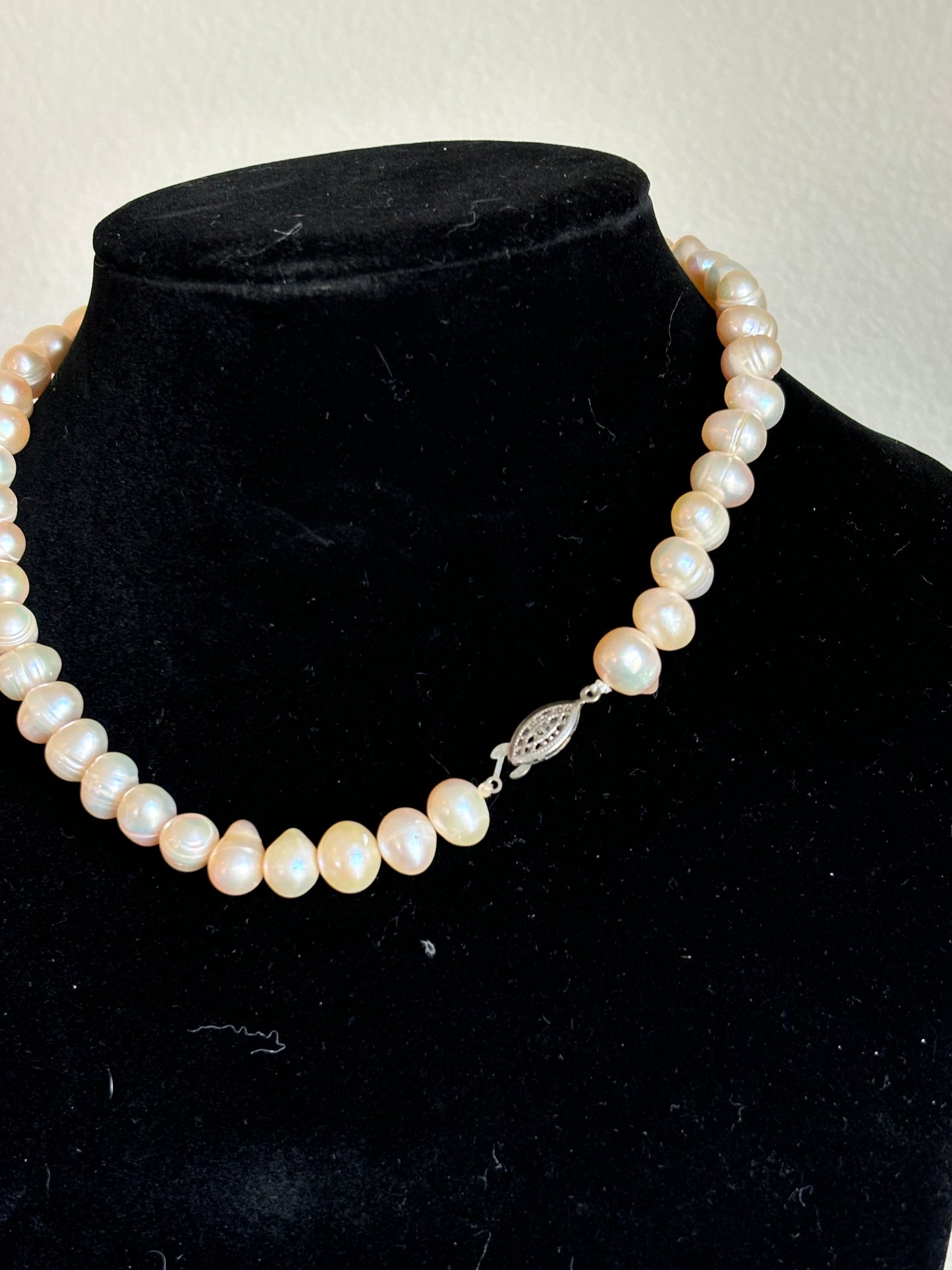 #0107 Vintage Genuine Pearl Necklace