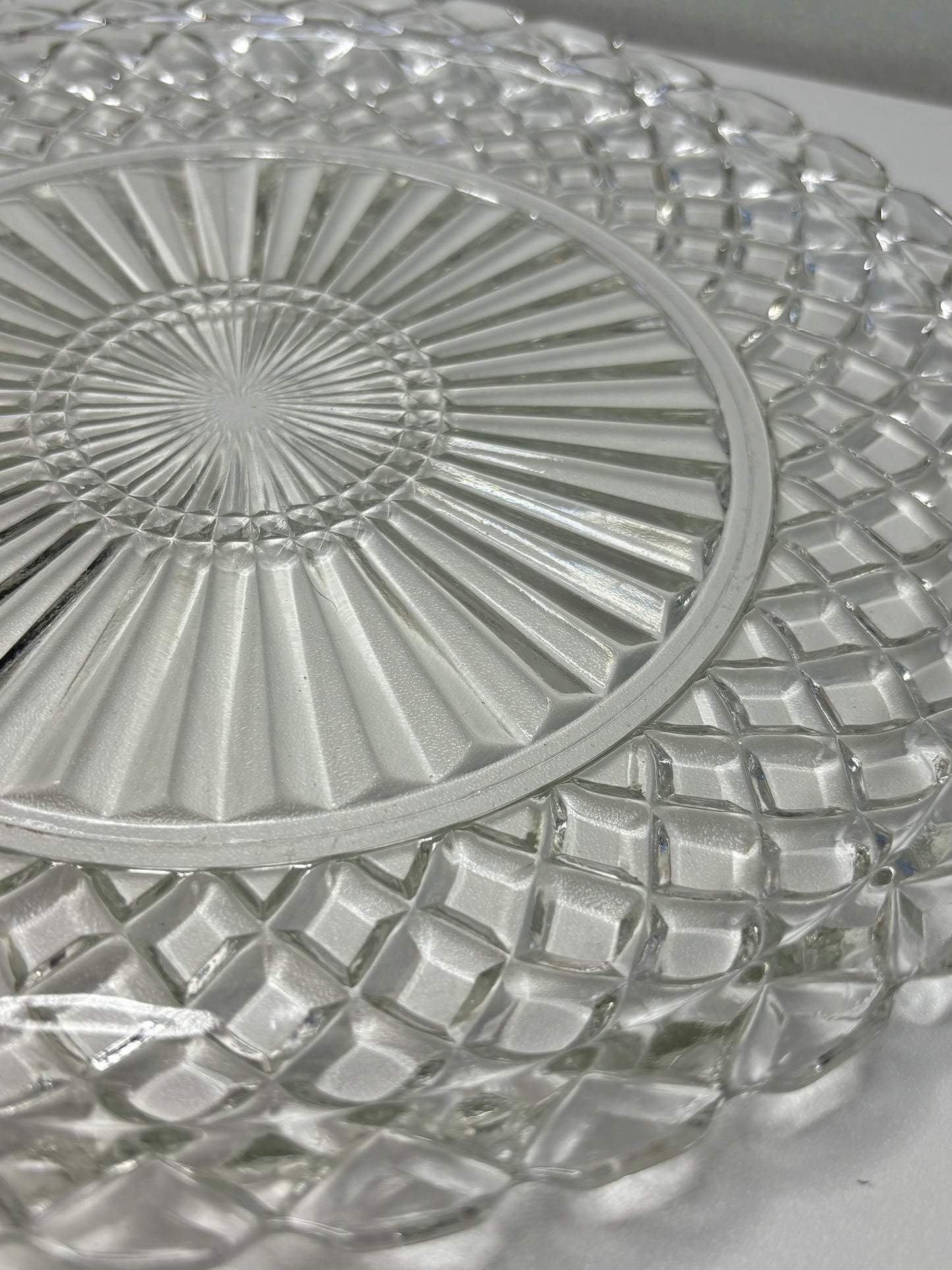 A027 Depression Glass Diamond Sunburst 10" Serving Platter