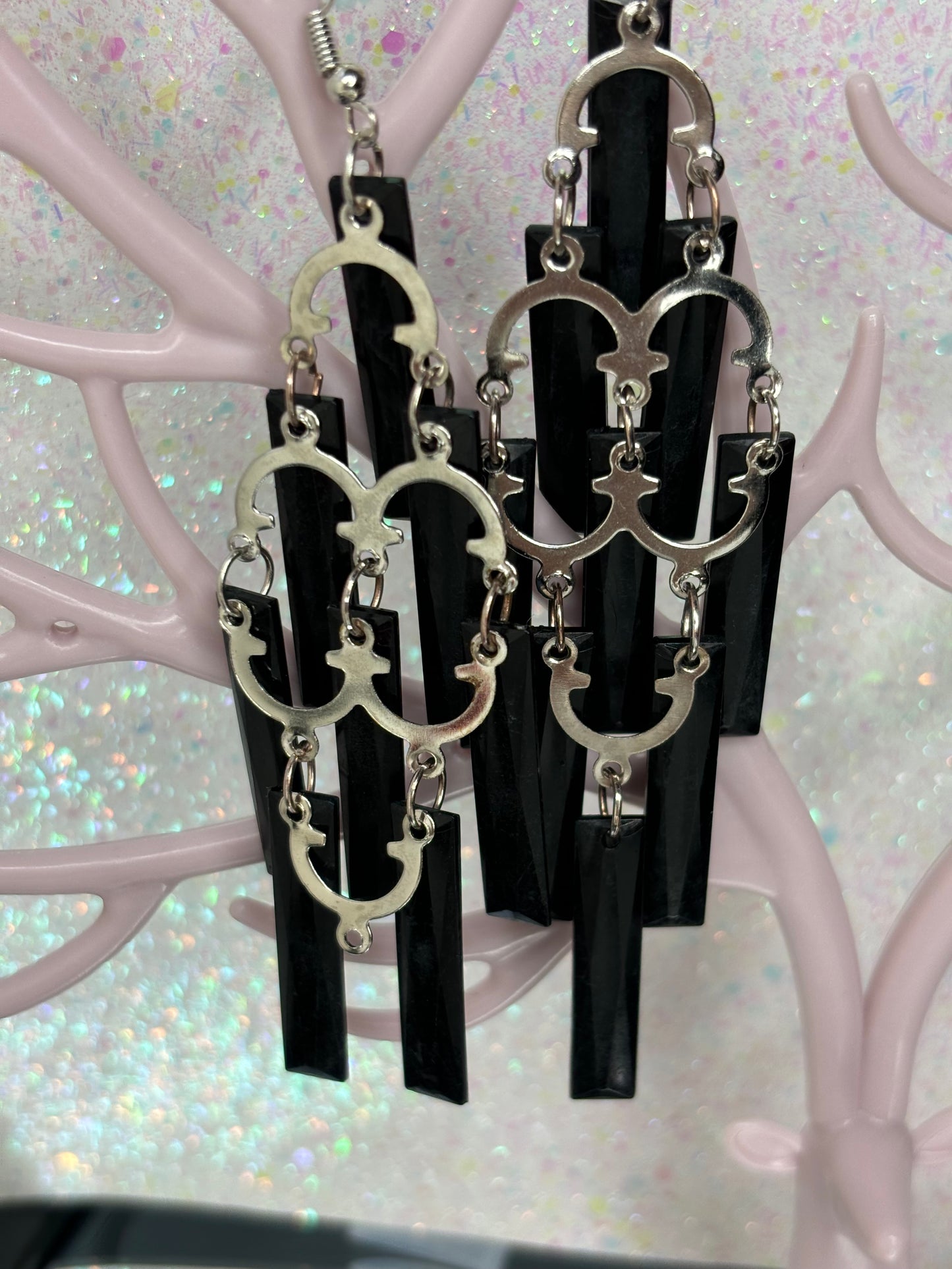 A001 Black Silver Toned Drop Chandelier Earrings