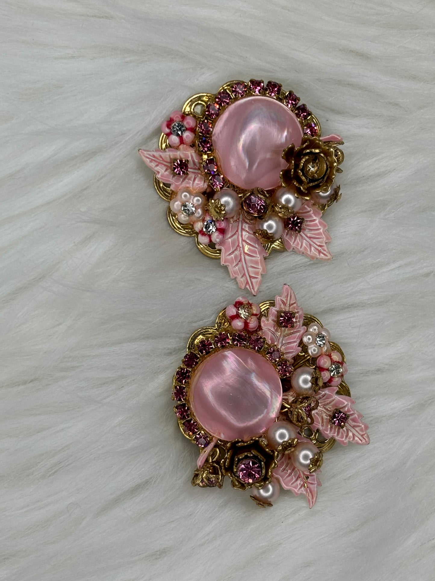 A229  Vintage Pink Rhinestone Clip On Crystal Filigree 1940s Earrings