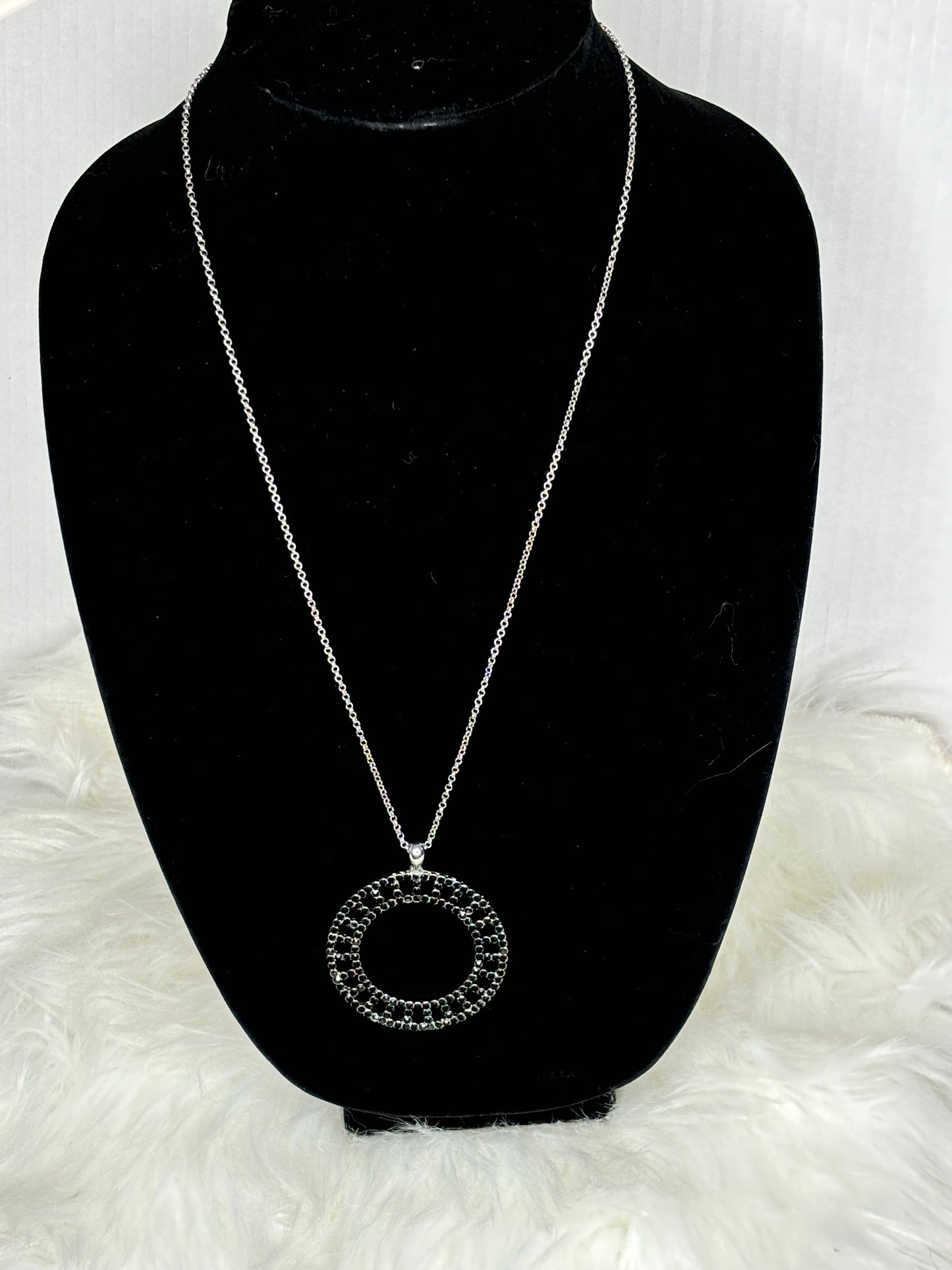 A248 Silver Tone and Black Circle Necklace 28”