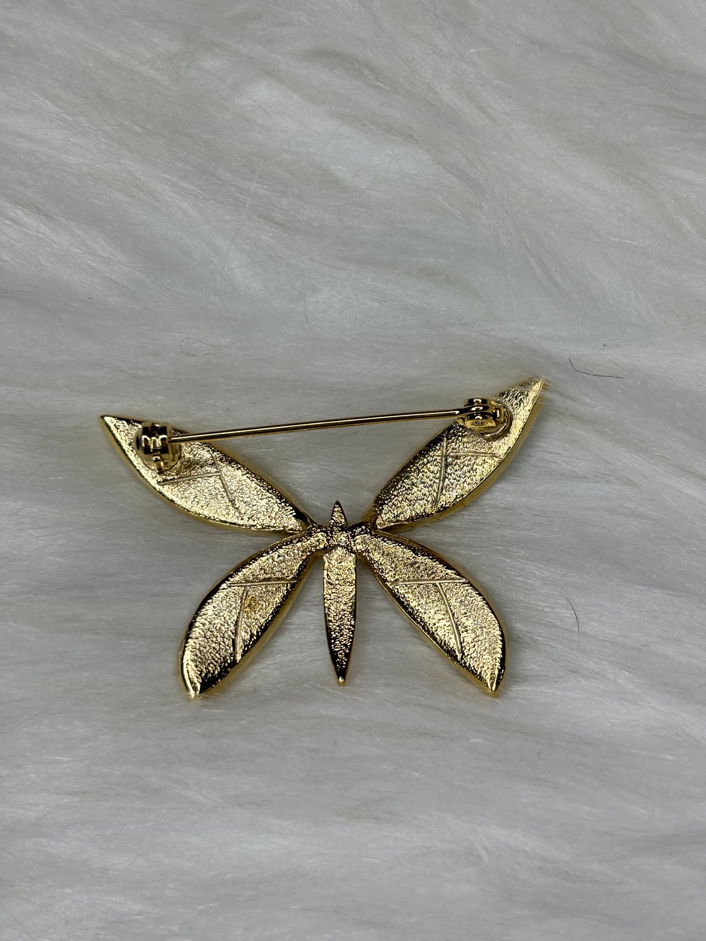 A216 Butterfly Gold Toned Brooch