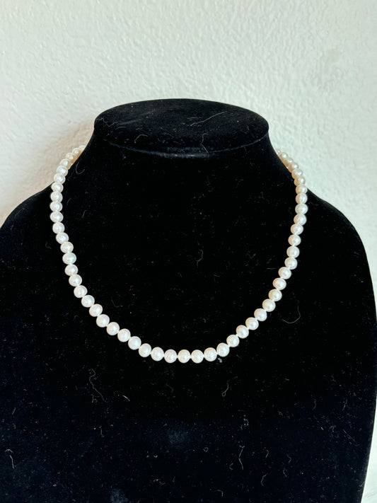 #0140 16” Genuine Pearl Necklace