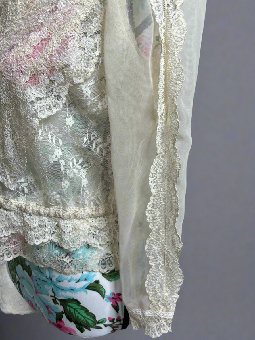 C003 Vintage Cream Lace Shirt - Size small - no tags