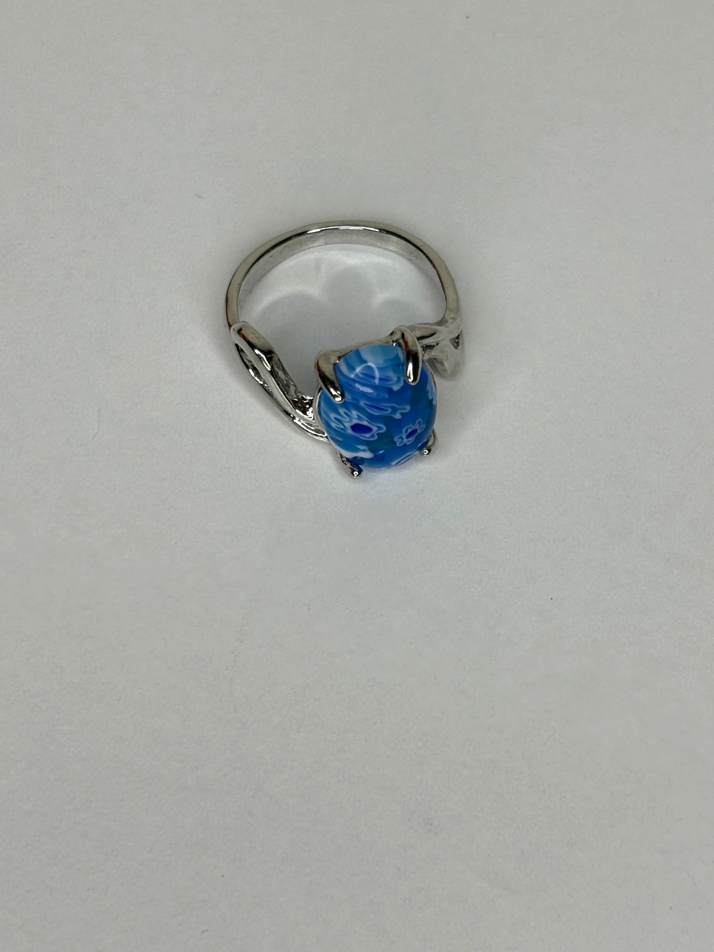 B036 Blue Glass Fashion Ring Sz 8