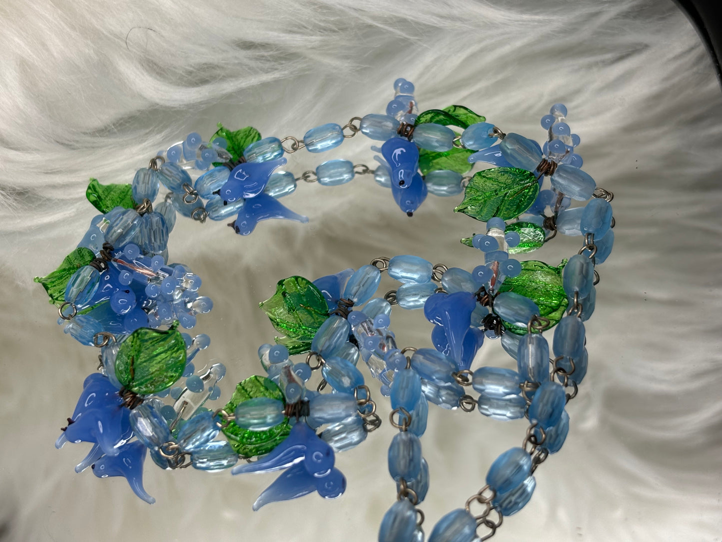 A140 Vintage Blue Venetian Glass Birds/Grapes Murano Italian Necklace