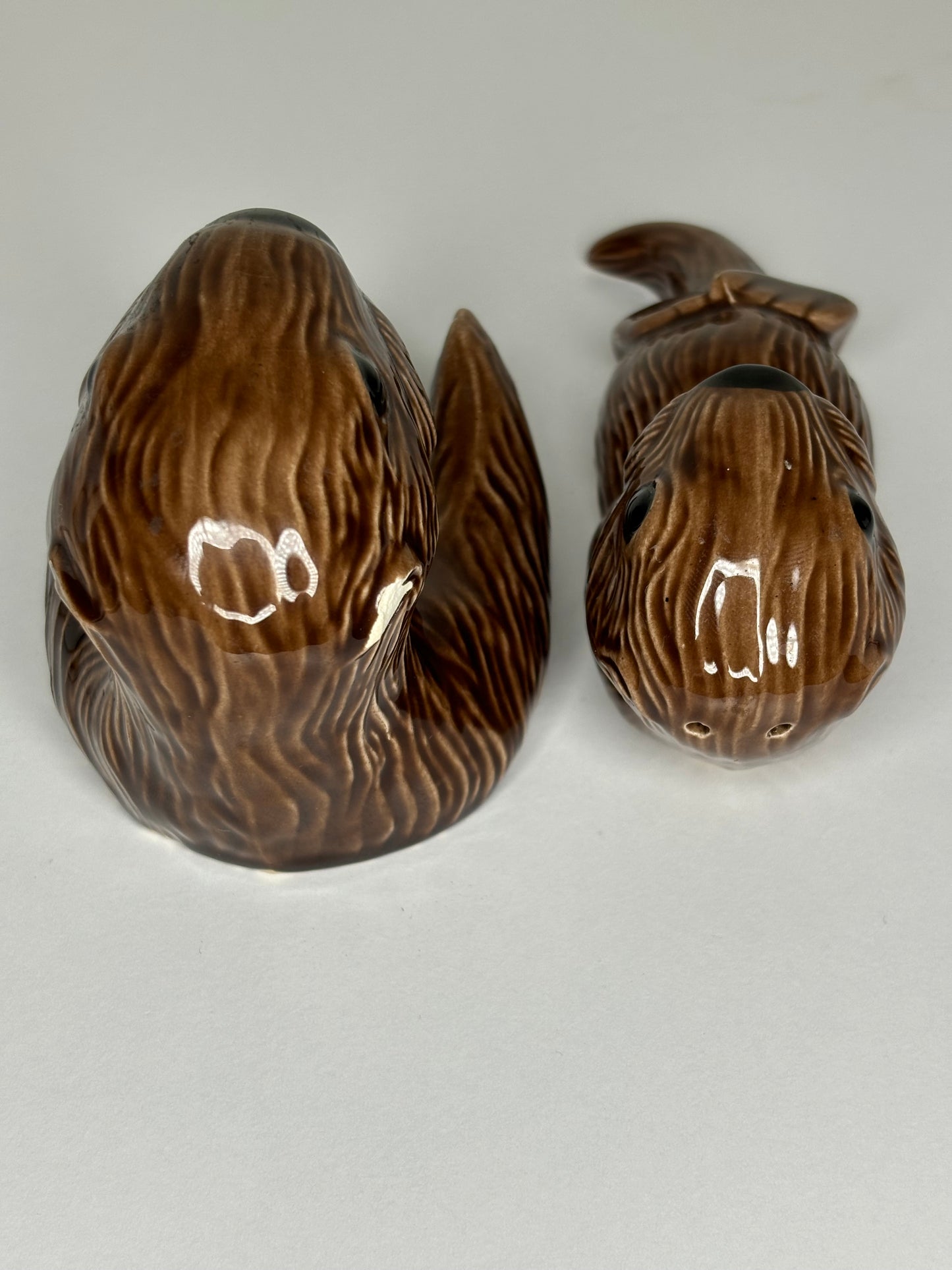 Nestling Otter Salt & Pepper Shakers Carlyle Design 1990 Made in Alaska