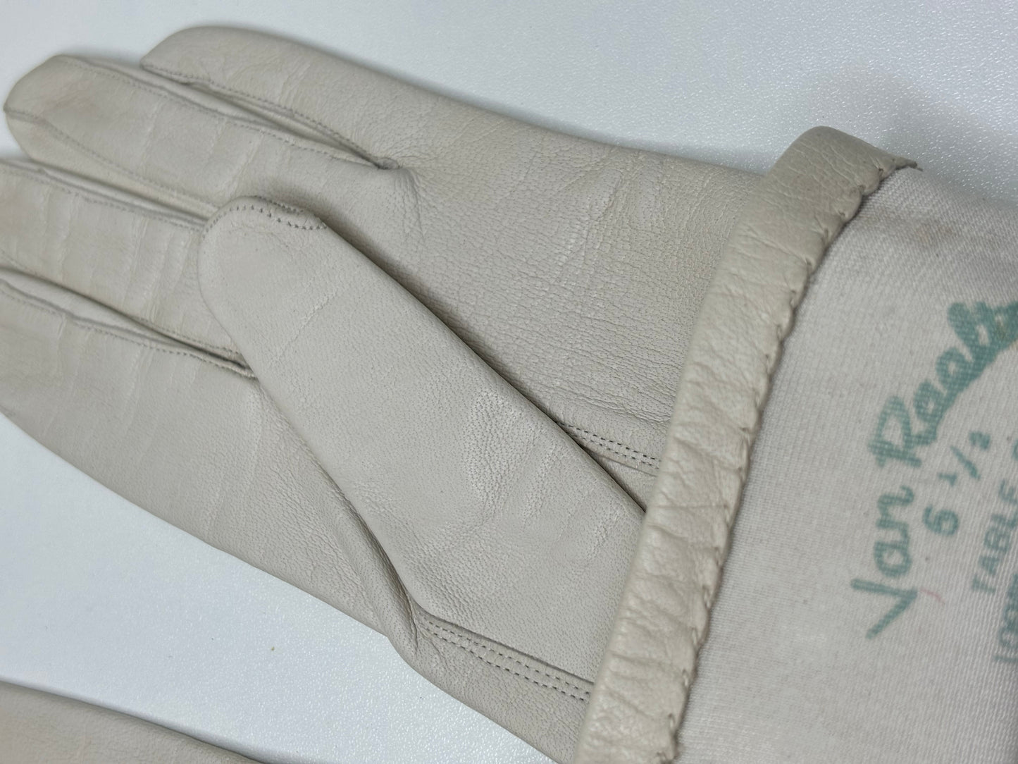 C019 Vintage Van Raalte Bone Leather Ladies Gloves Size 5.5