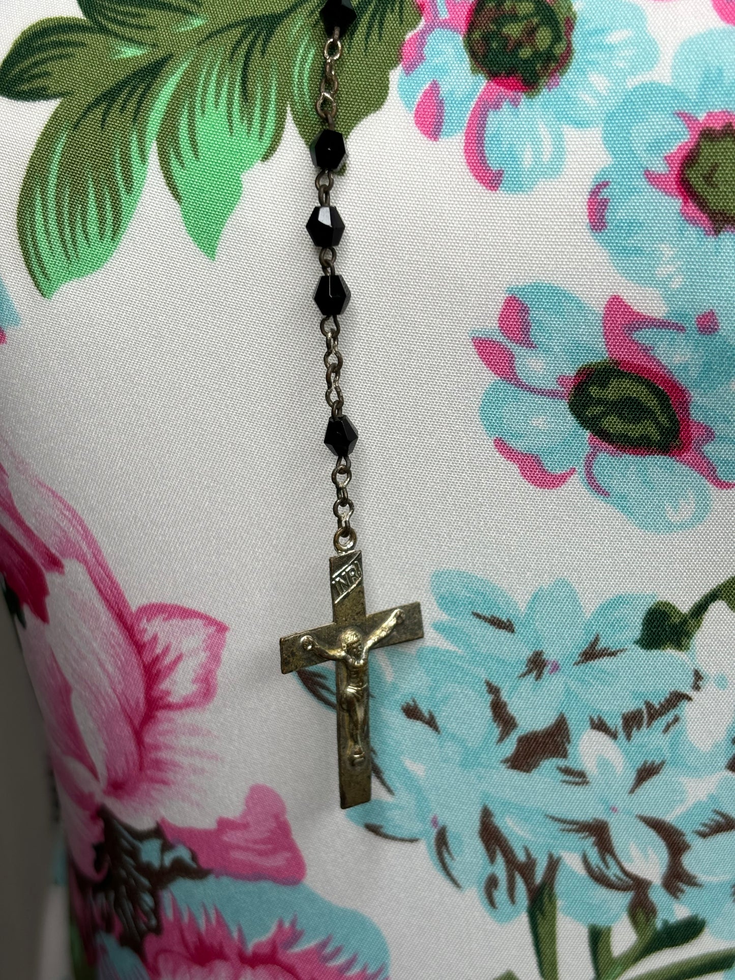 A170 Black Beaded Rosary Necklace 22”