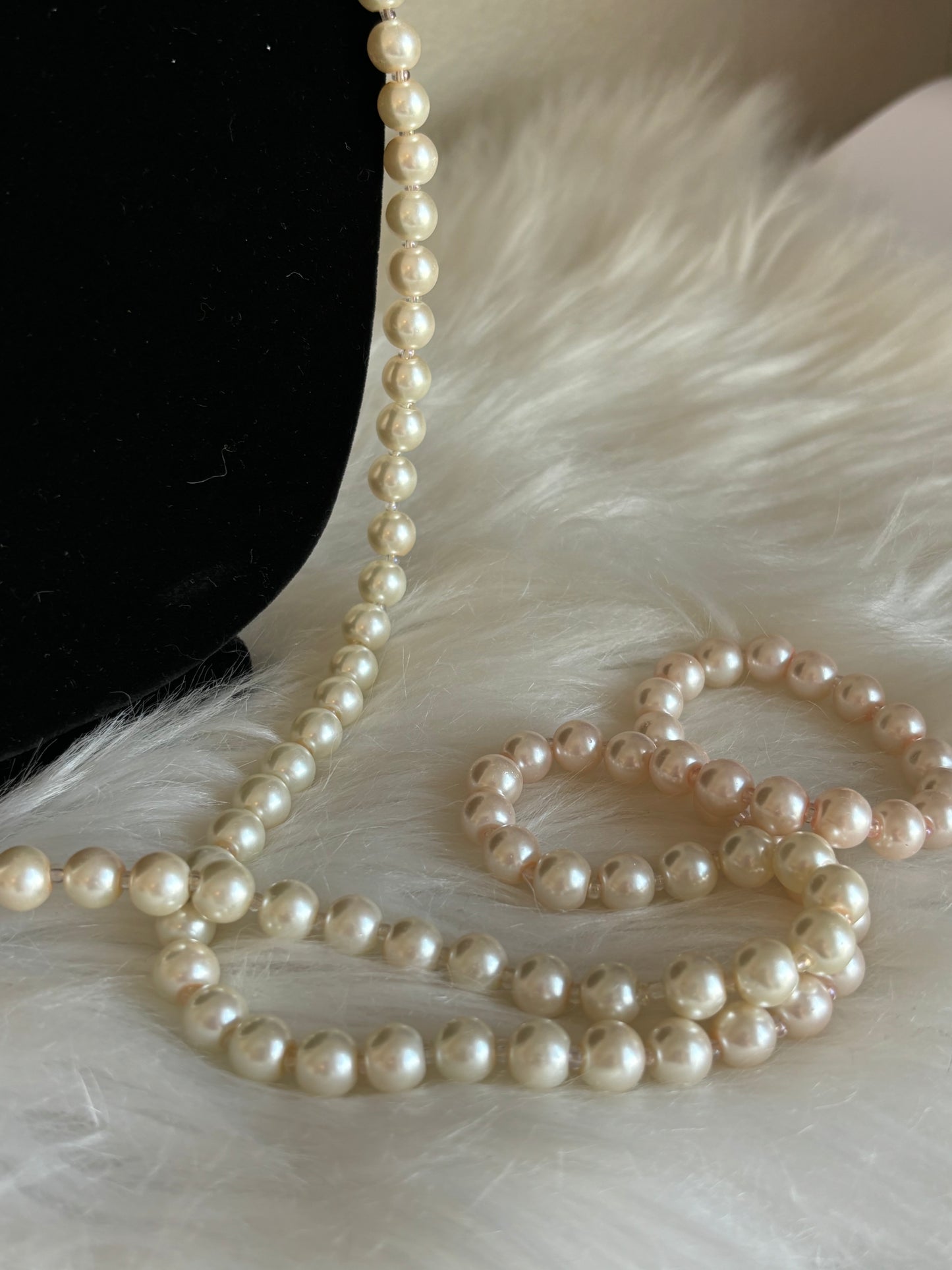 #0113 Gorgeous Faux Pearl/Bead White/Pink Necklace