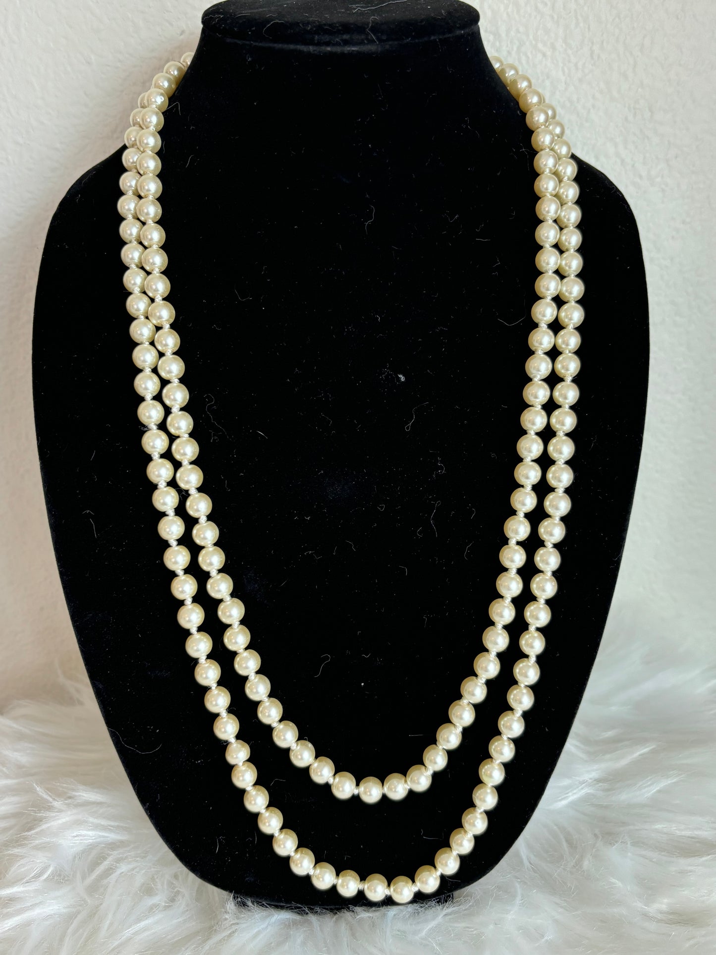 #0050 31” Faux Pearl Necklace Long Continuous