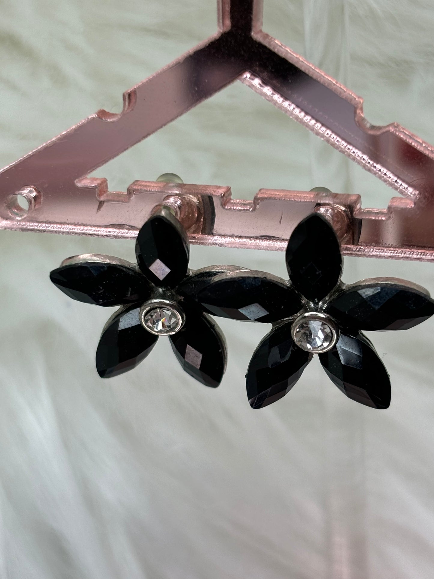 A148 Black Stud Flowers Silver Tone Earrings